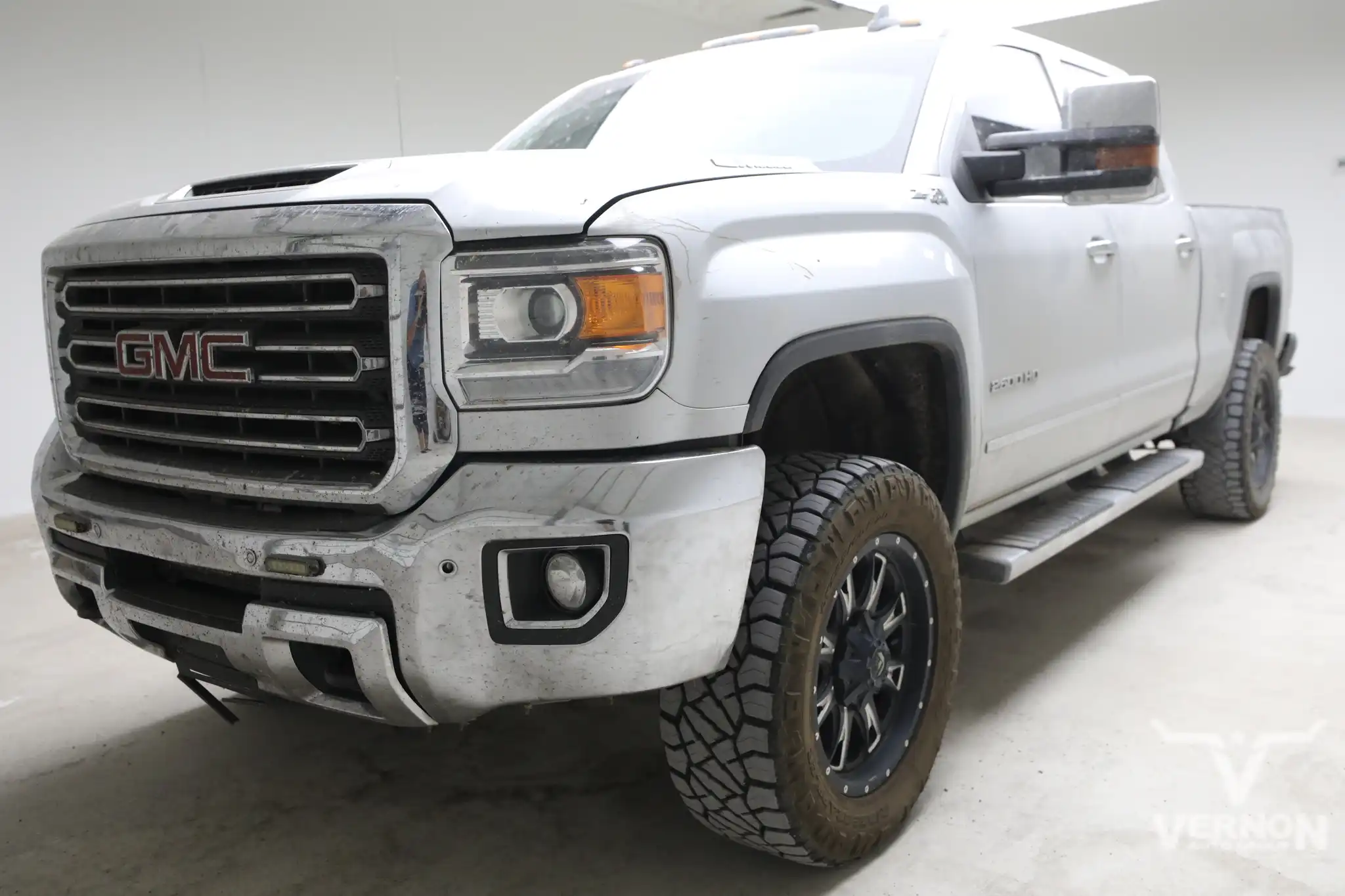 2019 GMC Sierra 4WD Crew Cab Standard Box SLT's photo