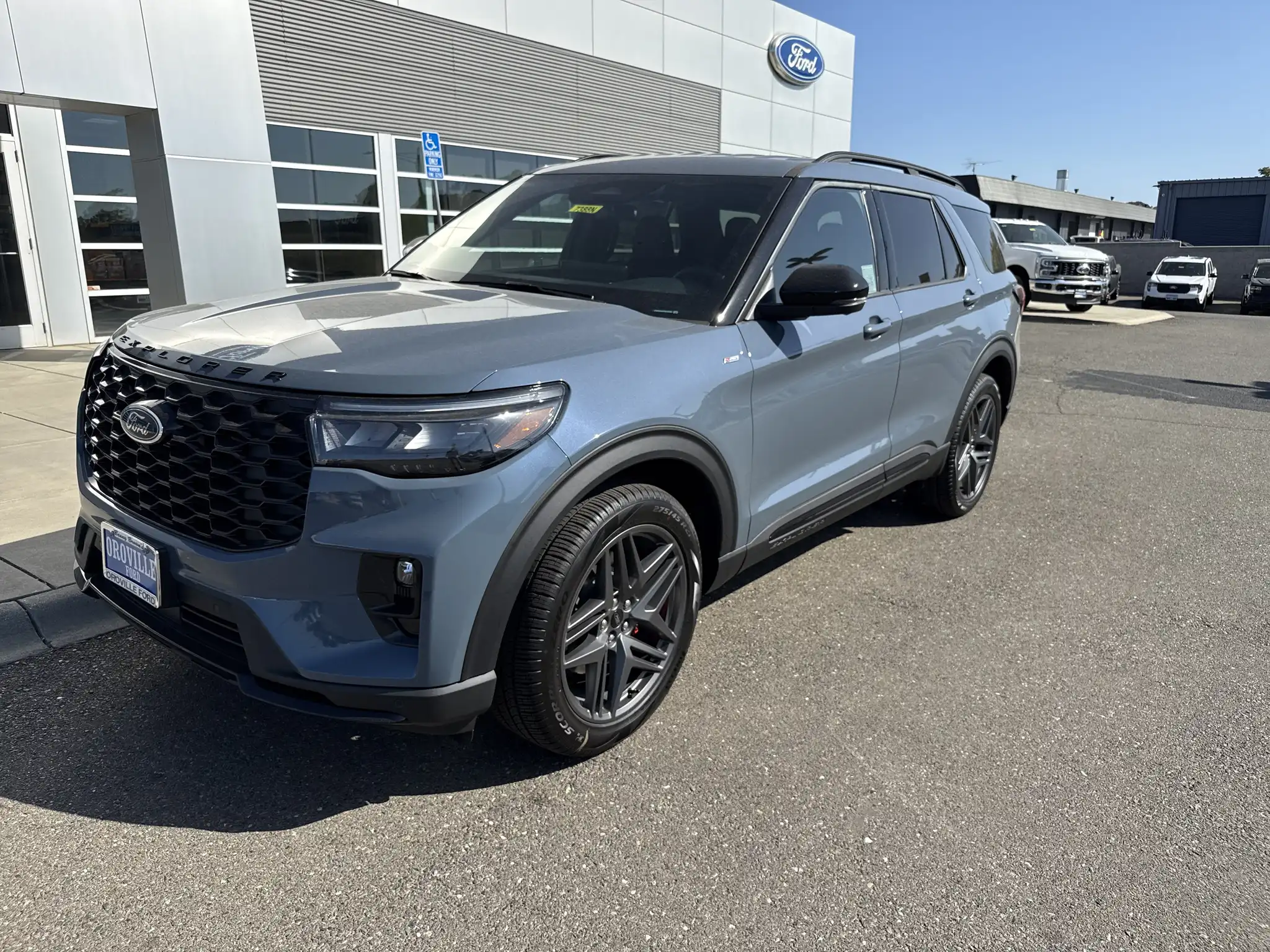 2026 Ford Explorer ST-Line 4WD's photo
