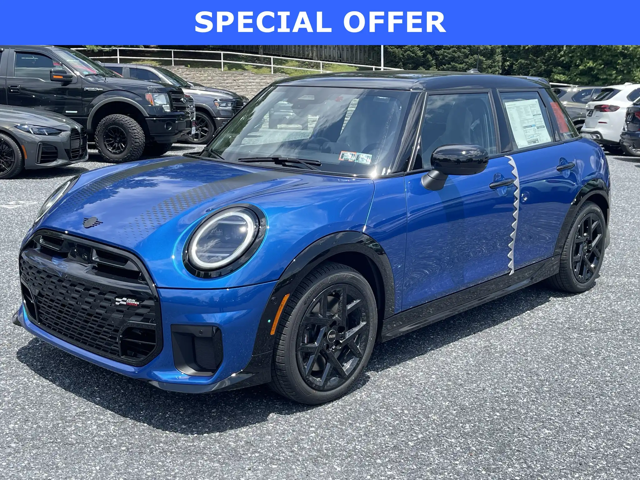 2026 MINI Hardtop Cooper S's photo