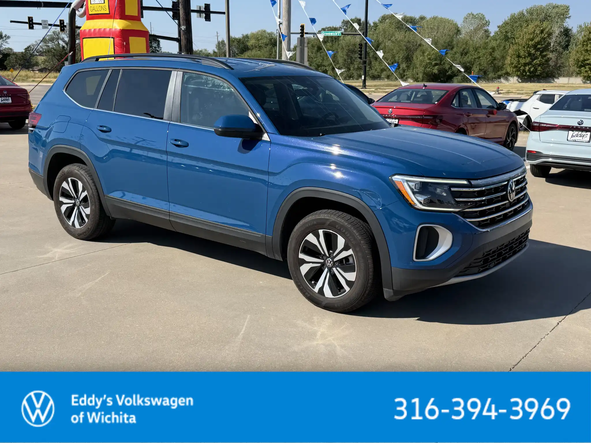 2025 Volkswagen Atlas 2.0T SE's photo
