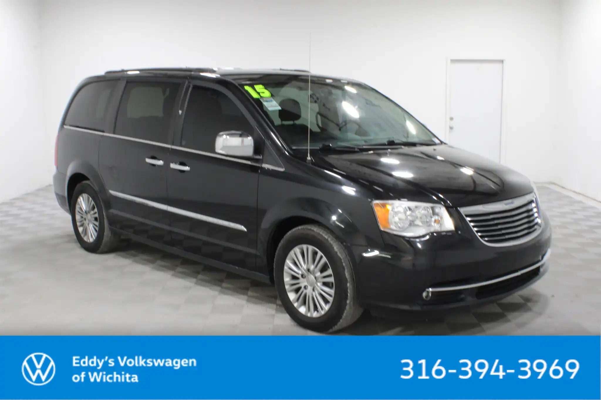 2015 Chrysler Town & Country Touring L's photo
