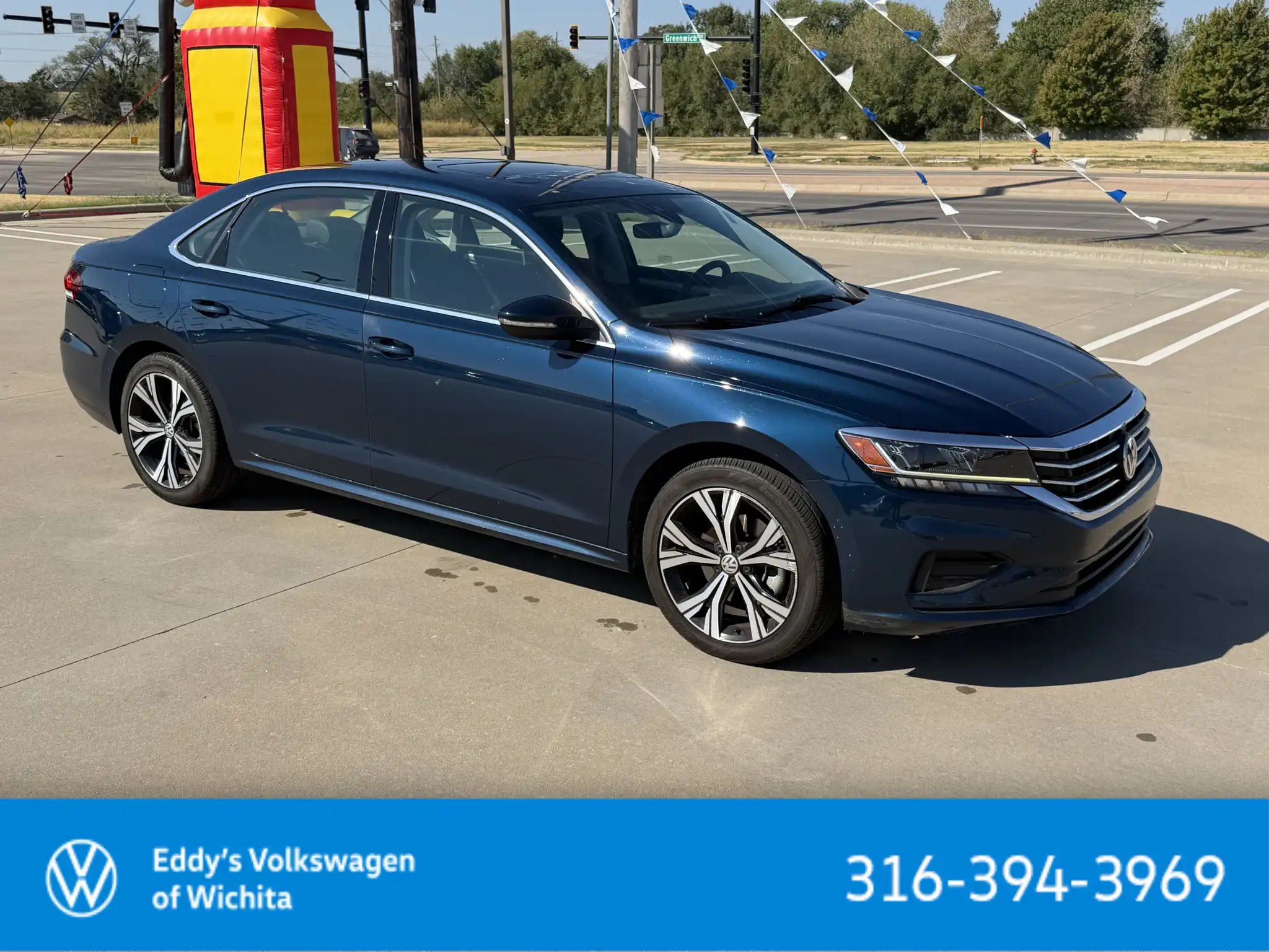 2022 Volkswagen Passat 2.0T SE Auto's photo