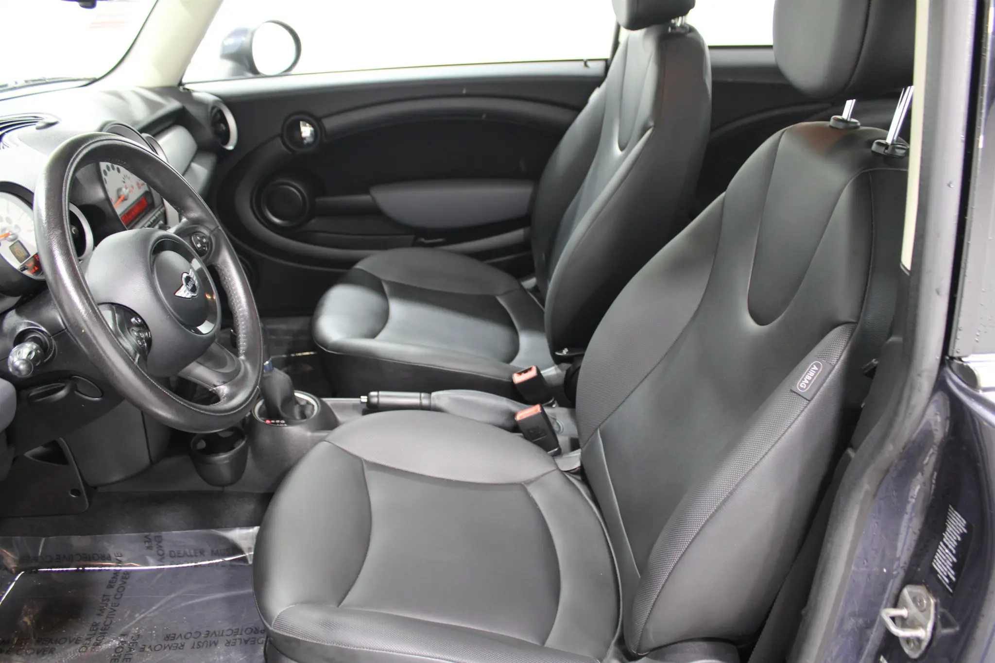 2012 MINI Cooper Base photo 3