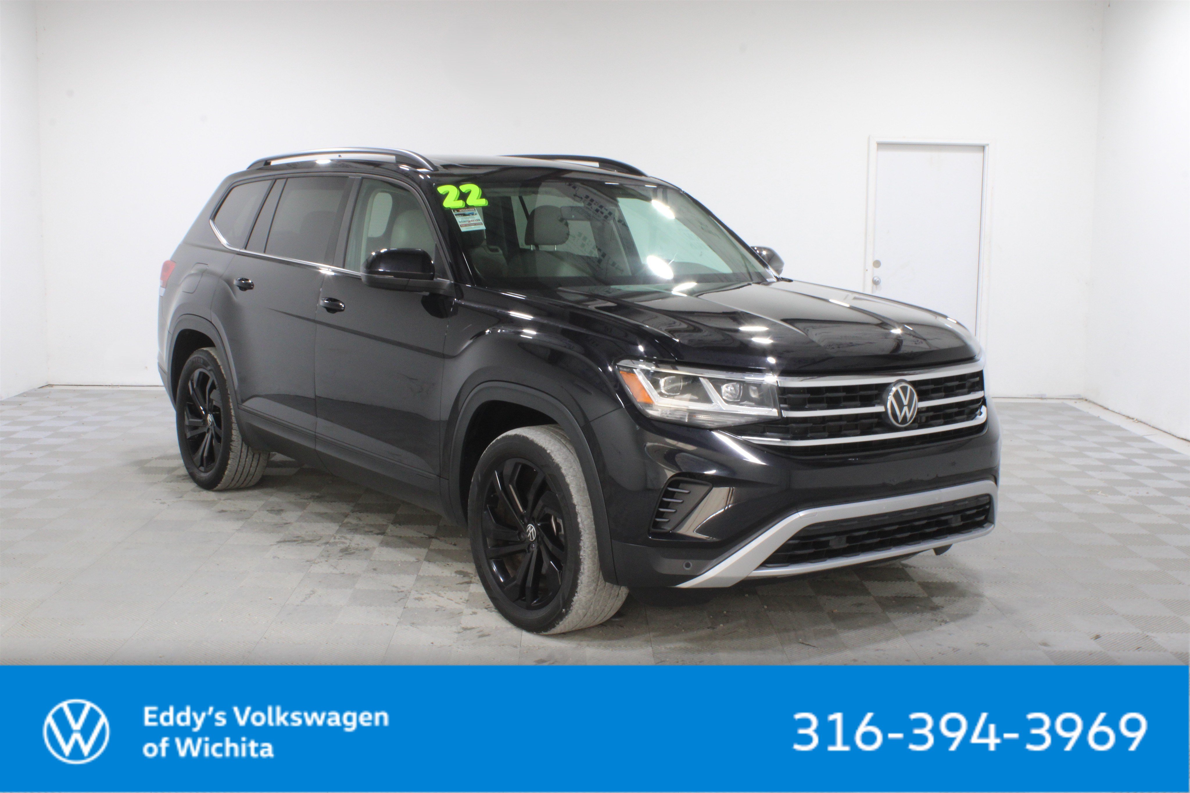 2022 Volkswagen Atlas 2.0T SE with Tech 4Motion's photo