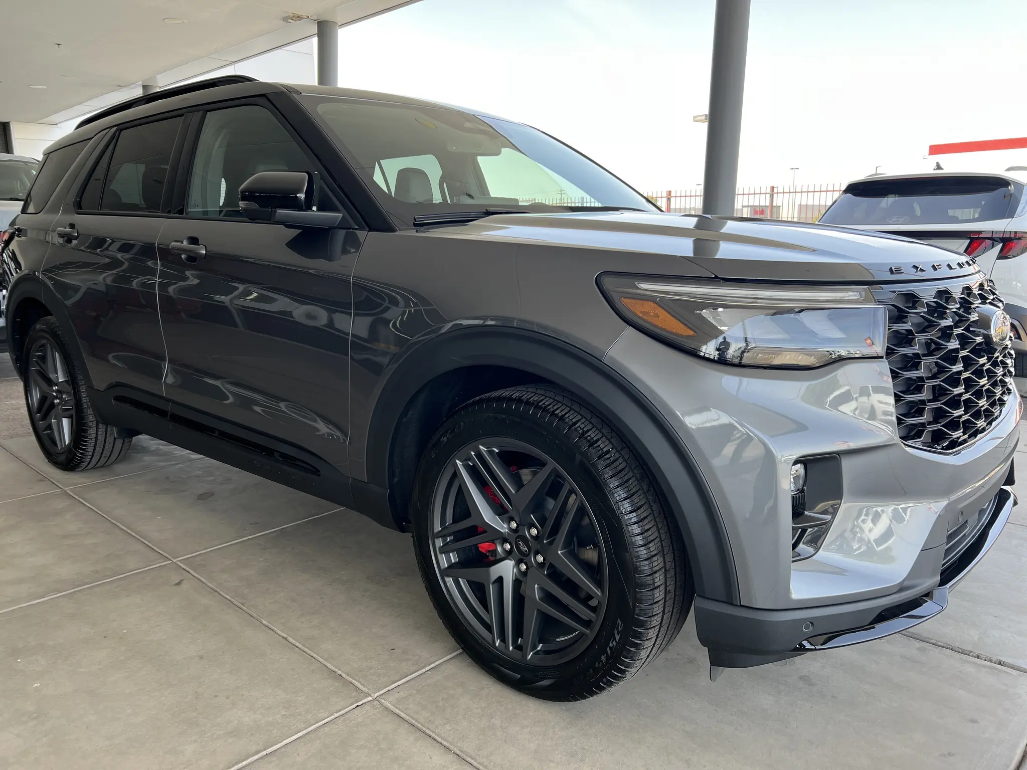 2026 Ford Explorer ST 4WD photo 3
