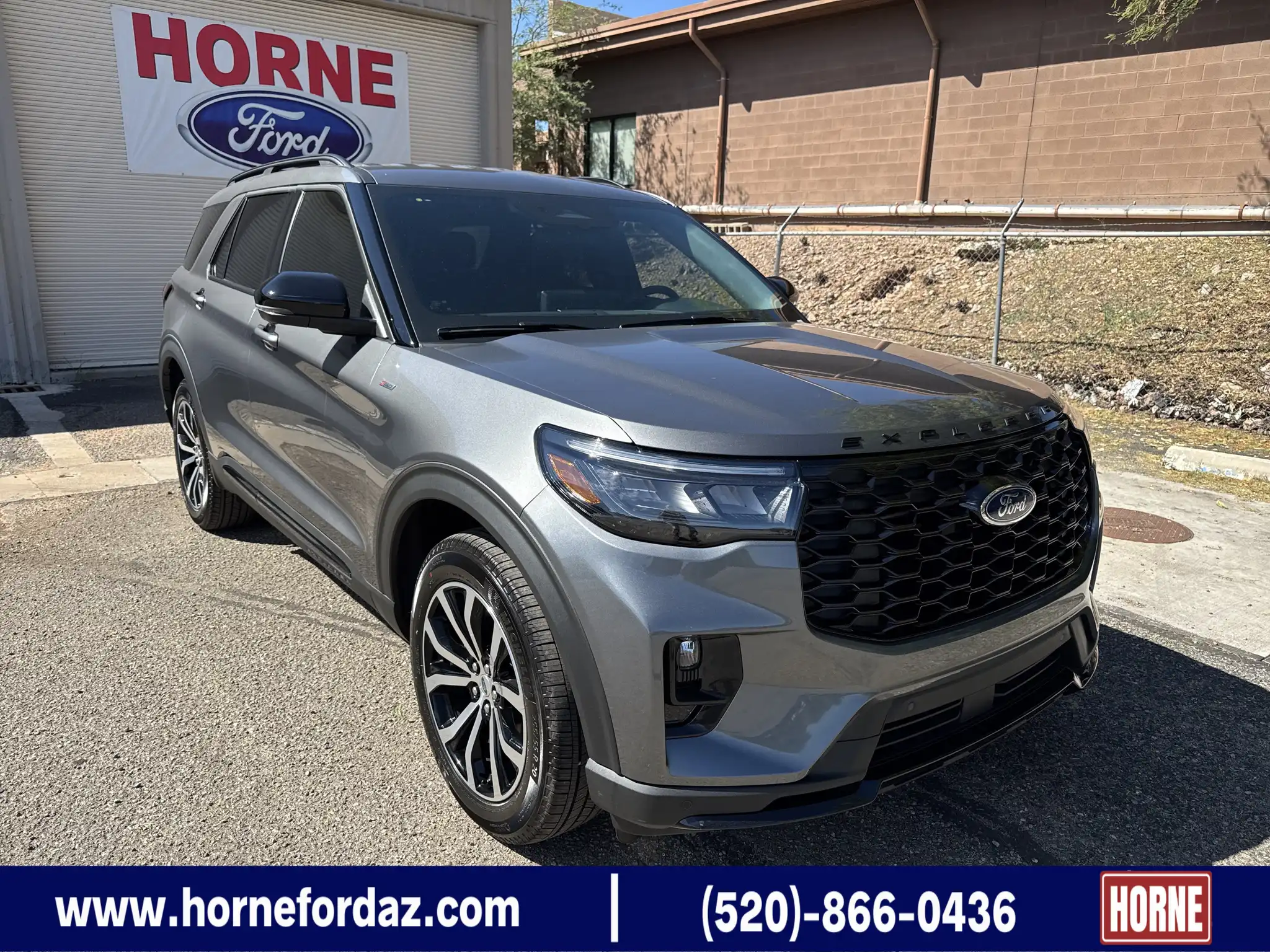 2026 Ford Explorer ST-Line 4WD's photo
