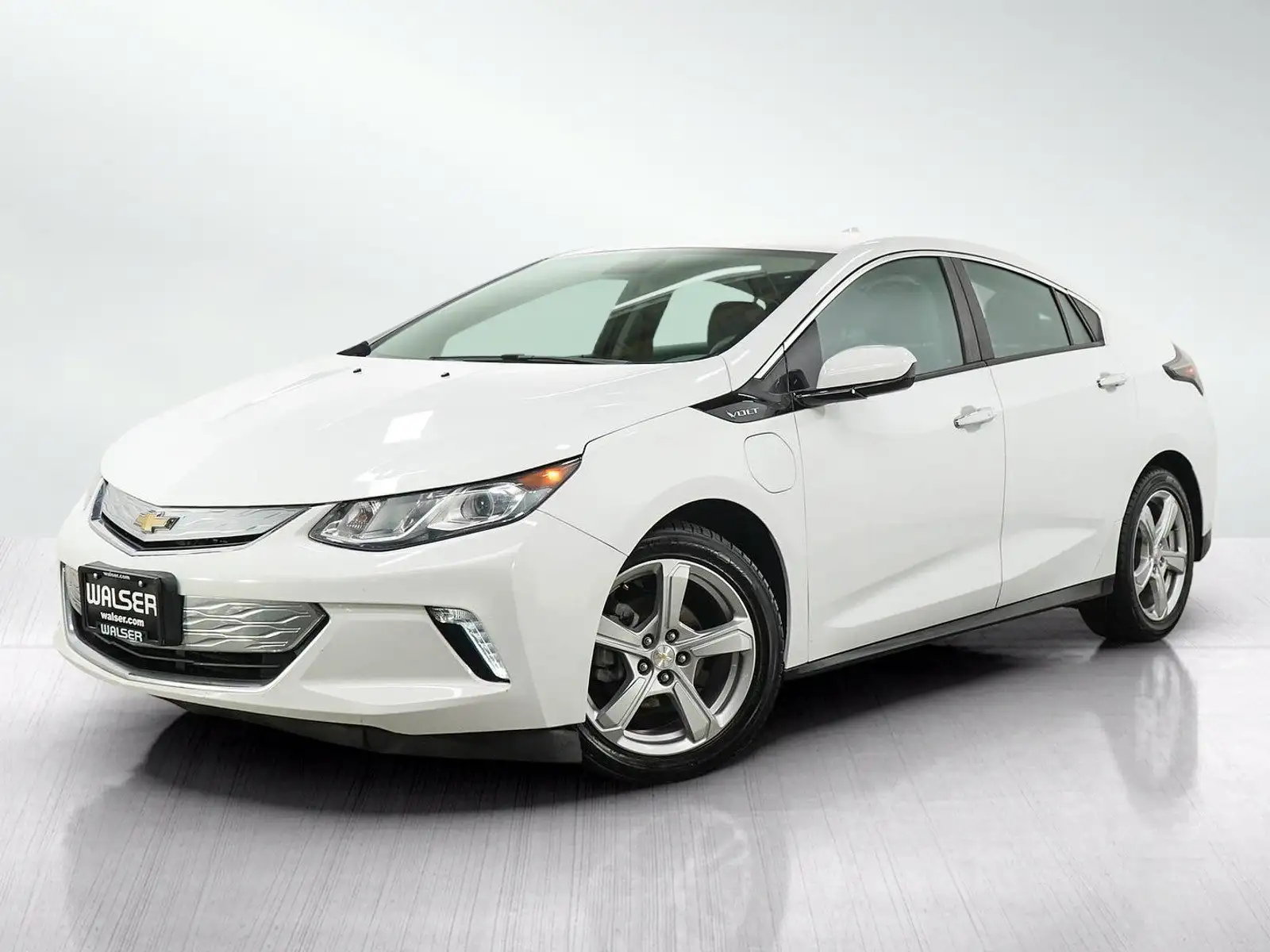 2017 Chevrolet Volt LT's photo