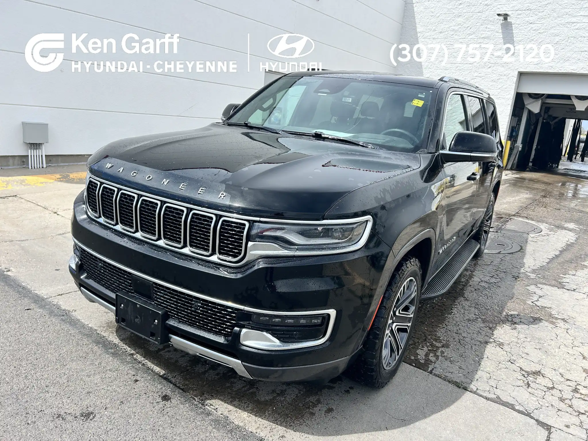 2022 Jeep Wagoneer Series III 4WD's photo
