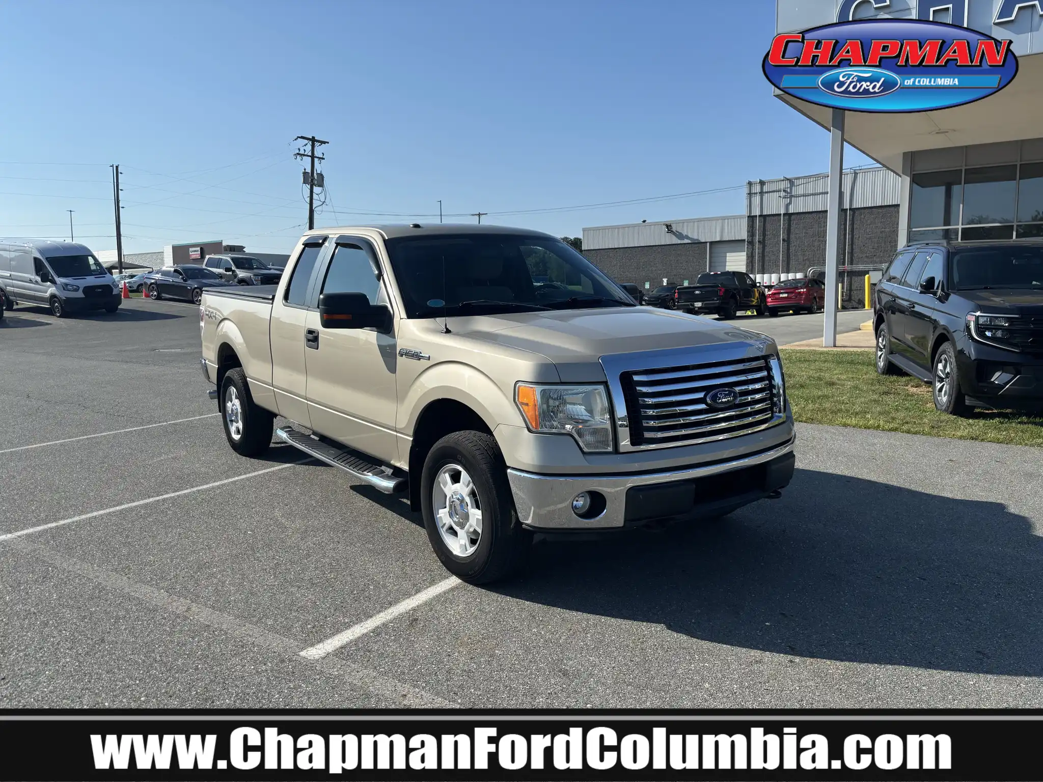 2009 Ford F-150 STX 4WD SuperCab 133 in Styleside's photo