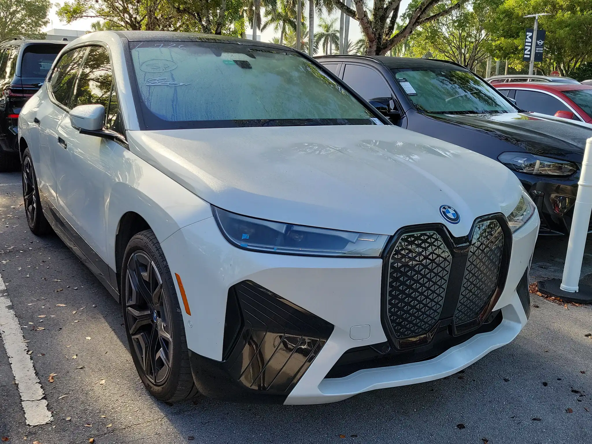 2024 BMW iX xDrive50's photo