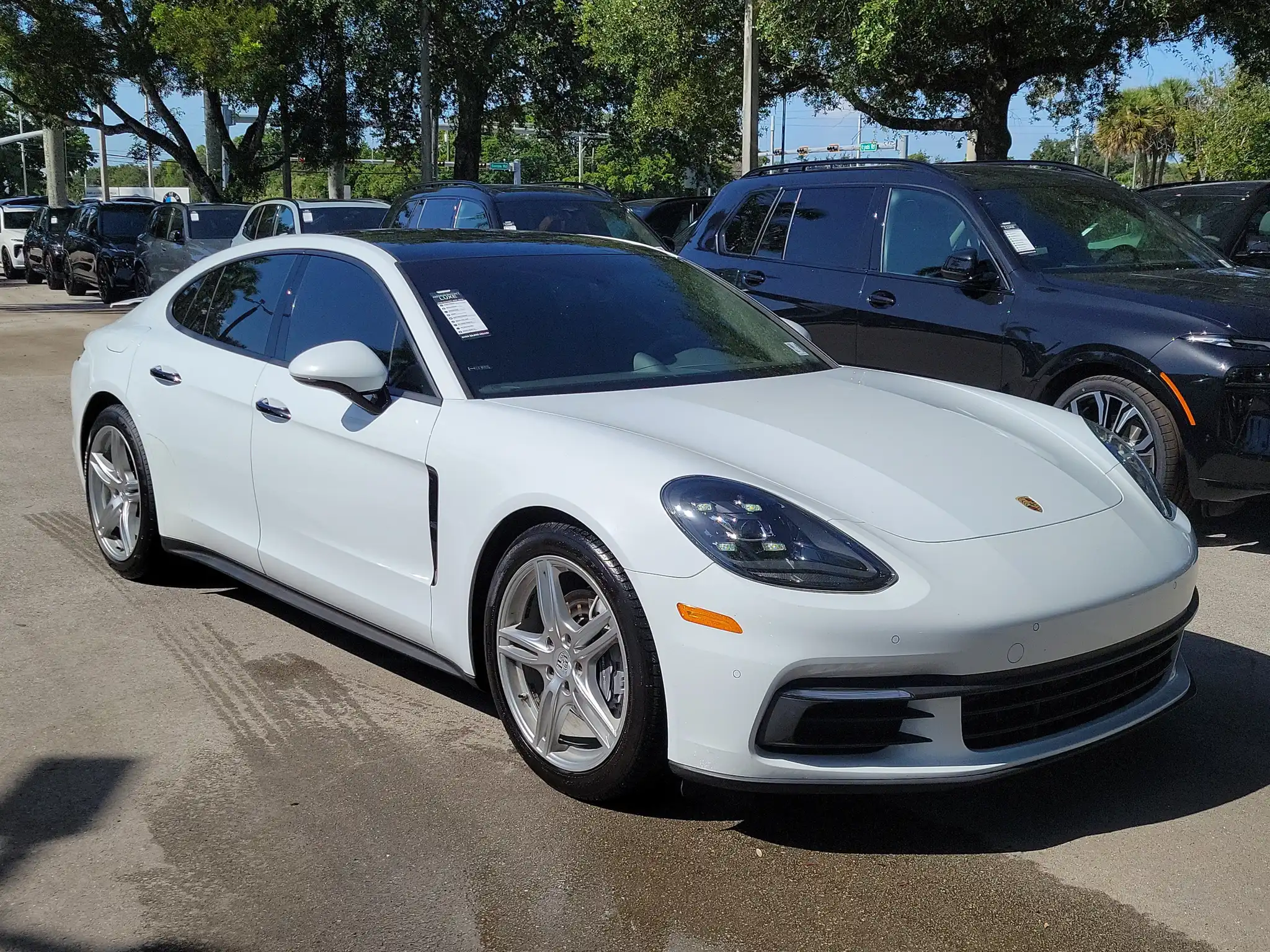2020 Porsche Panamera 4's photo