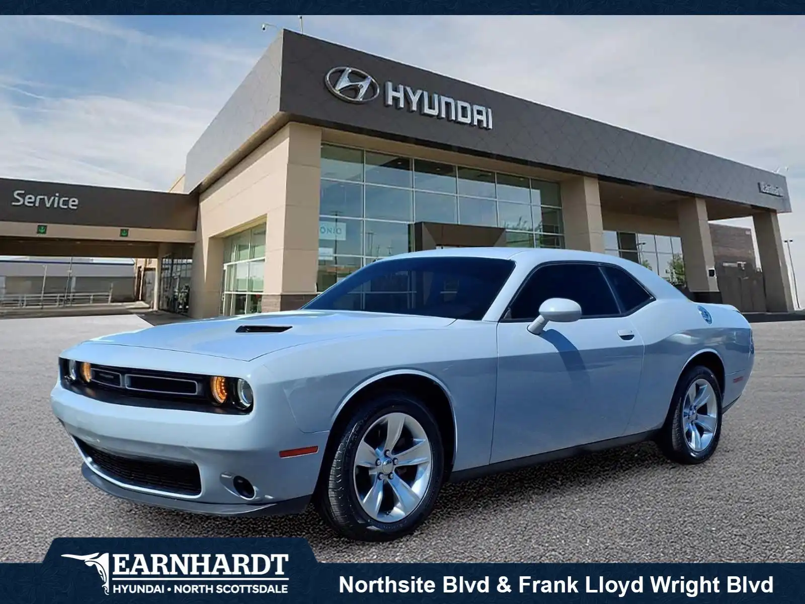 2020 Dodge Challenger SXT Auto's photo