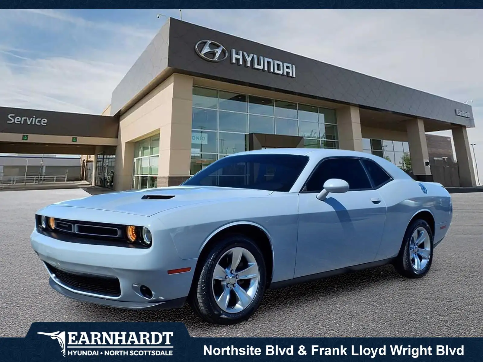 2020 Dodge Challenger SXT Auto's photo