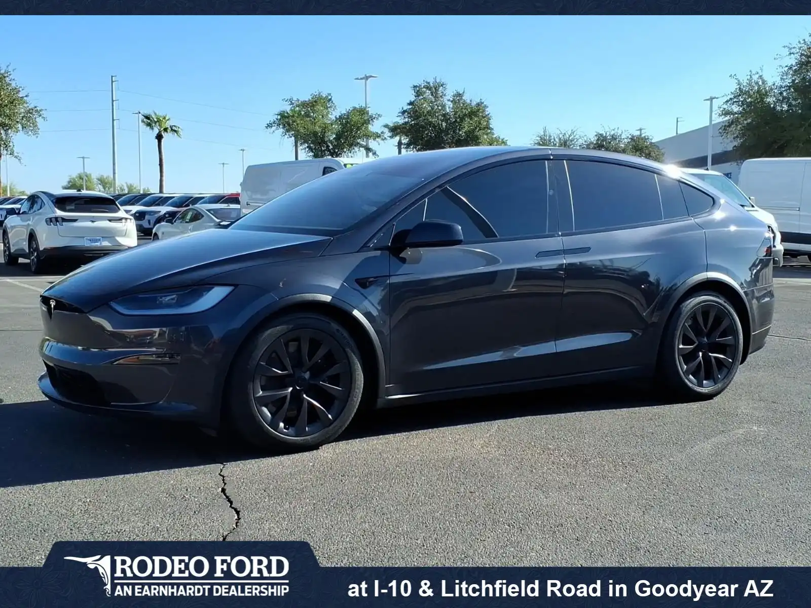 2024 Tesla Model X Long Range's photo