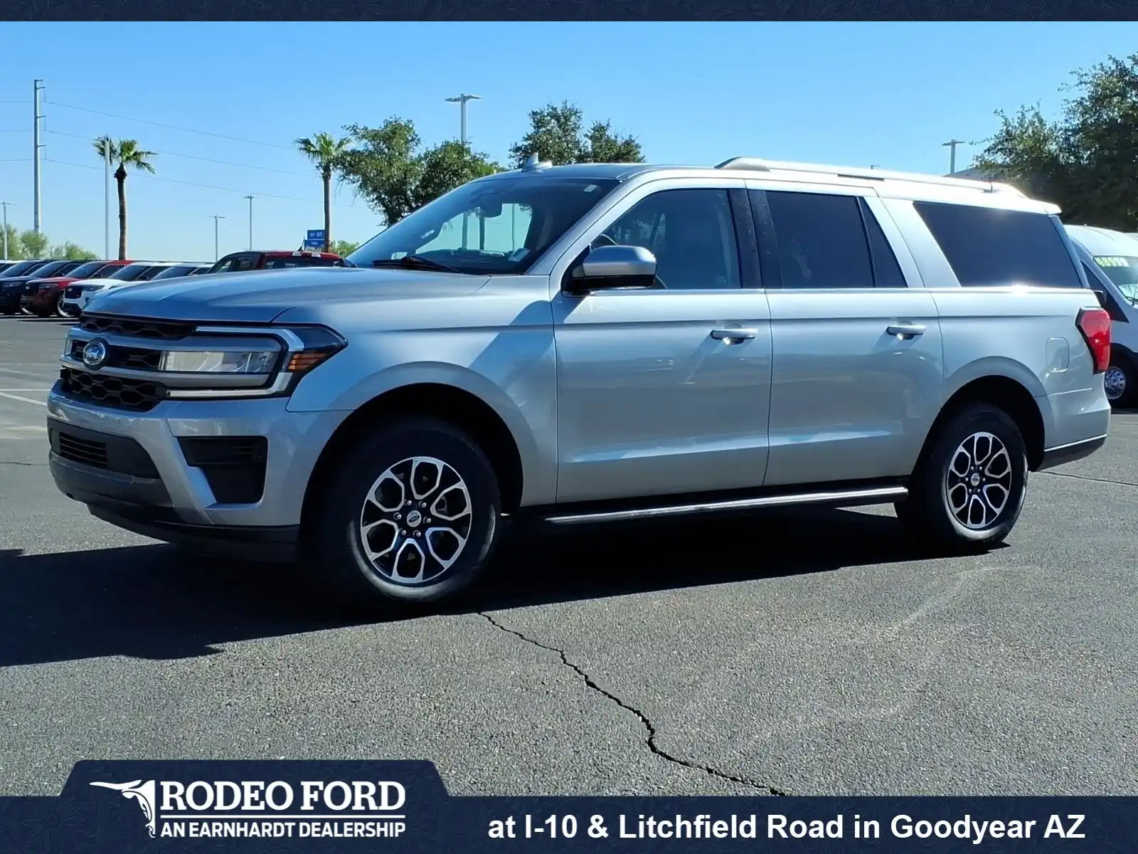 2024 Ford Expedition XLT 4WD MAX's photo