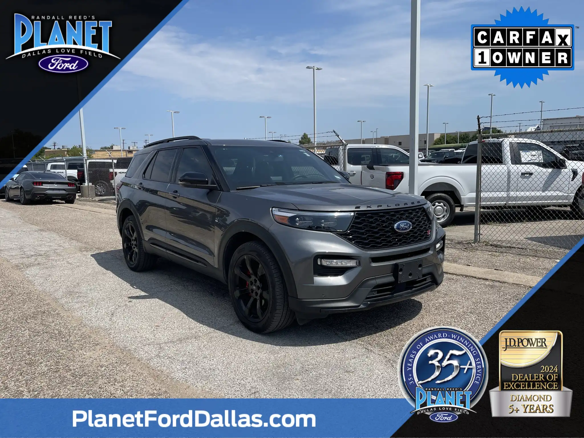 2024 Ford Explorer ST 4WD's photo