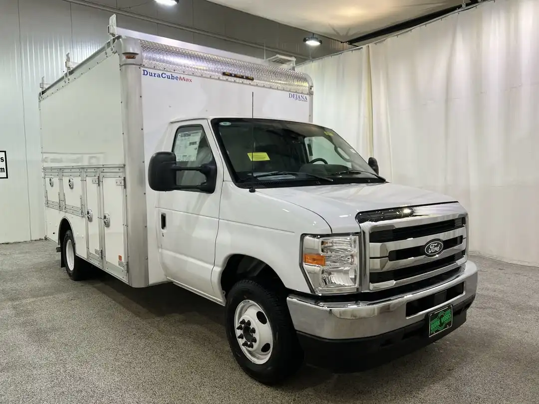 2026 Ford E-Series SRW E-350 Super Duty 158 in WB's photo