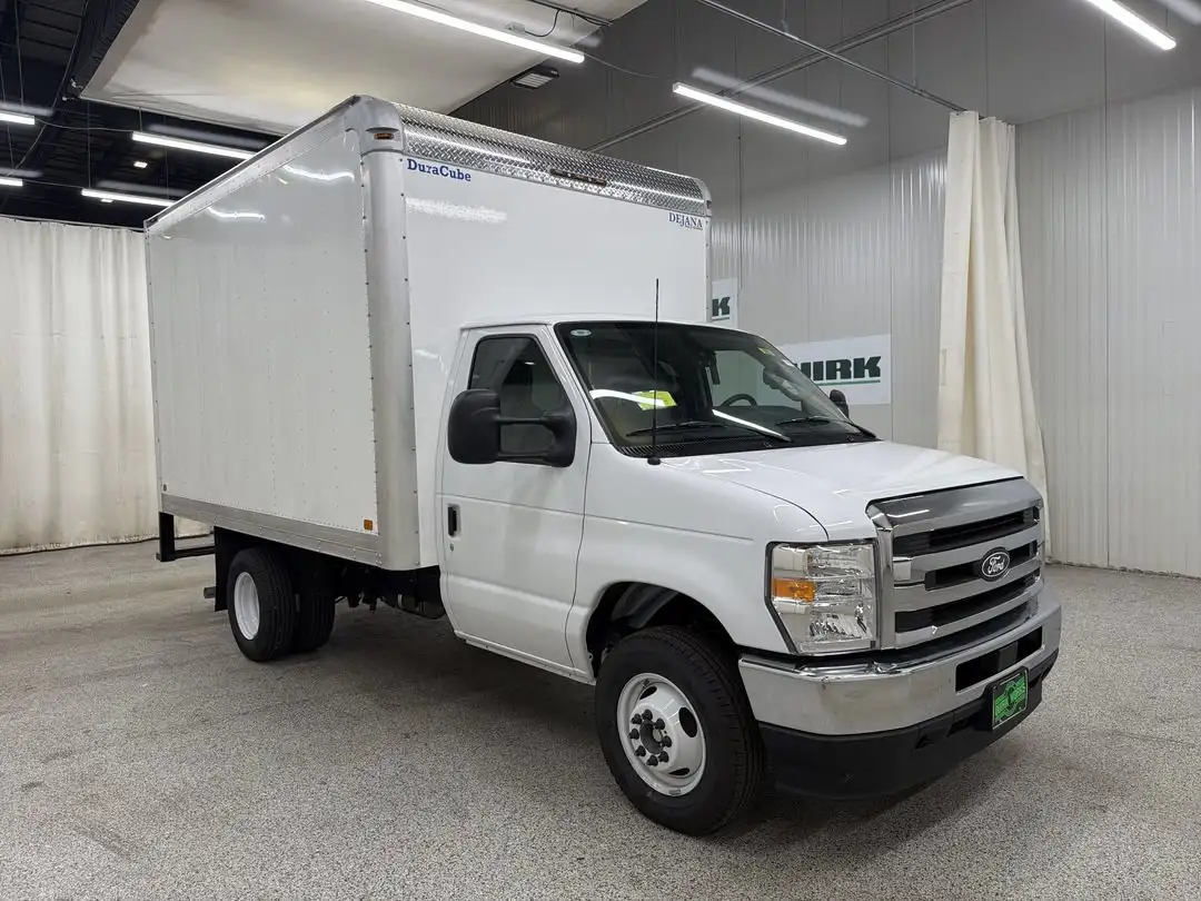 2027 Ford E-Series SRW E-350 Super Duty 138 in WB's photo