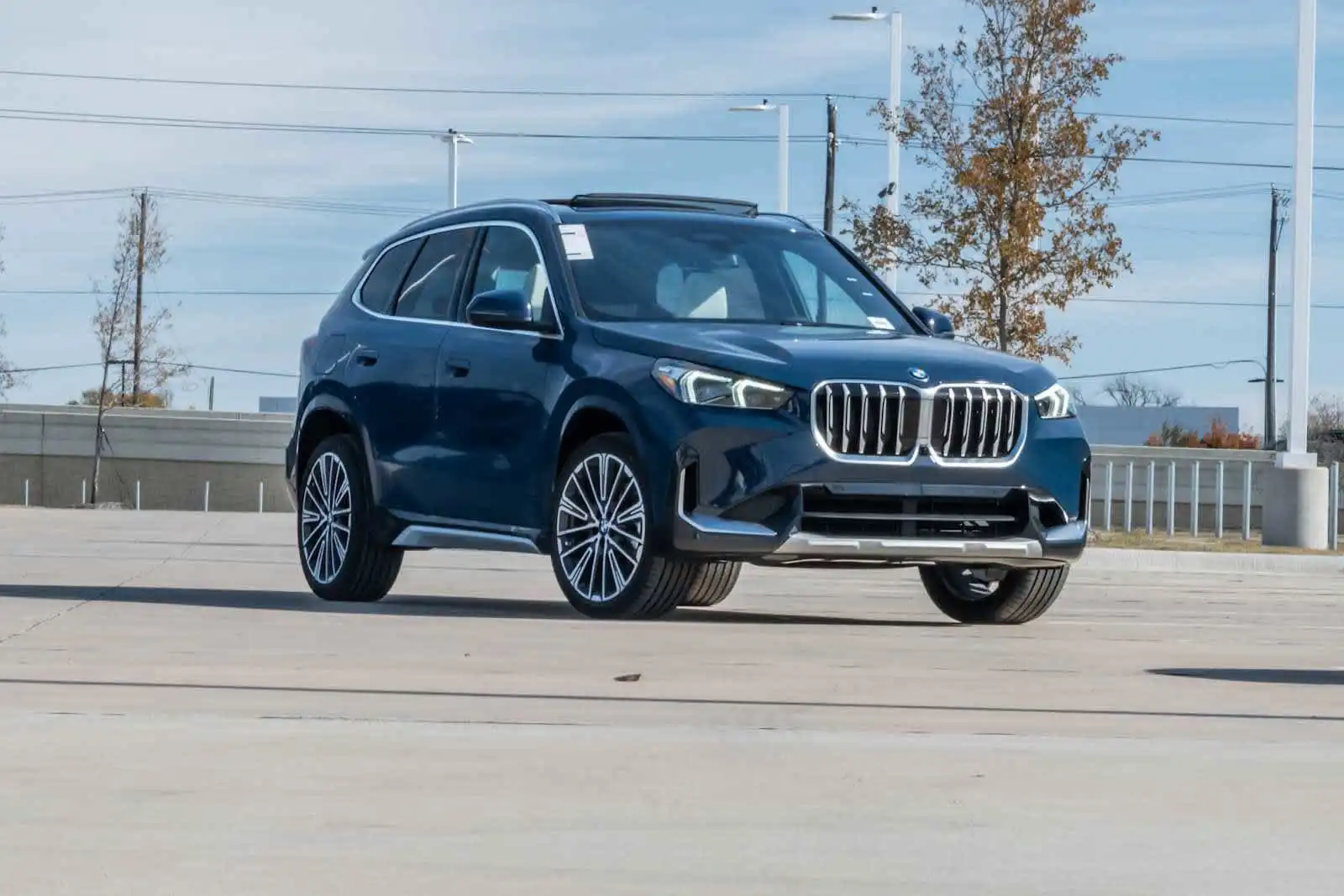 2026 BMW X1 xDrive28i's photo