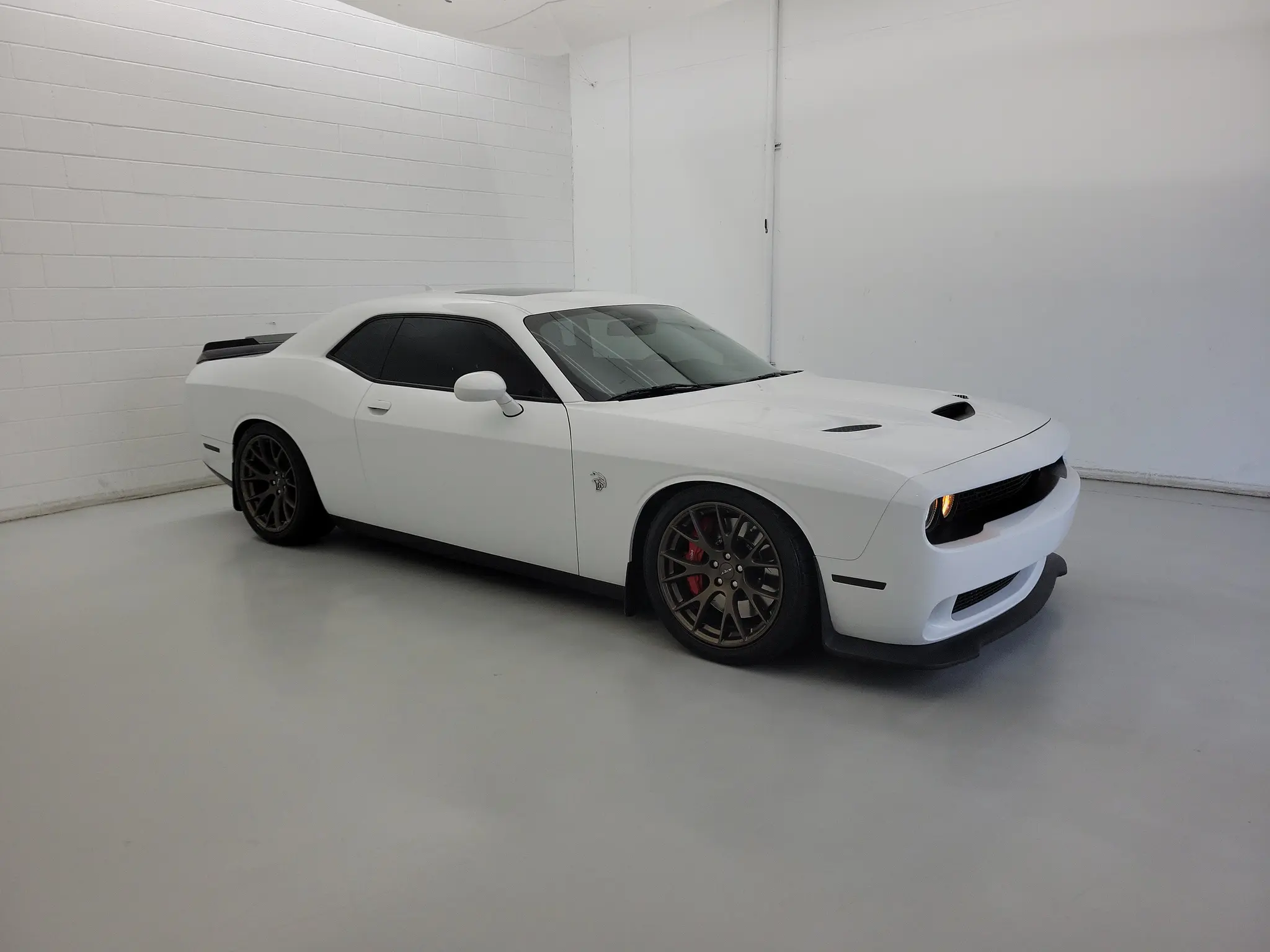 2017 Dodge Challenger SRT Hellcat photo 4