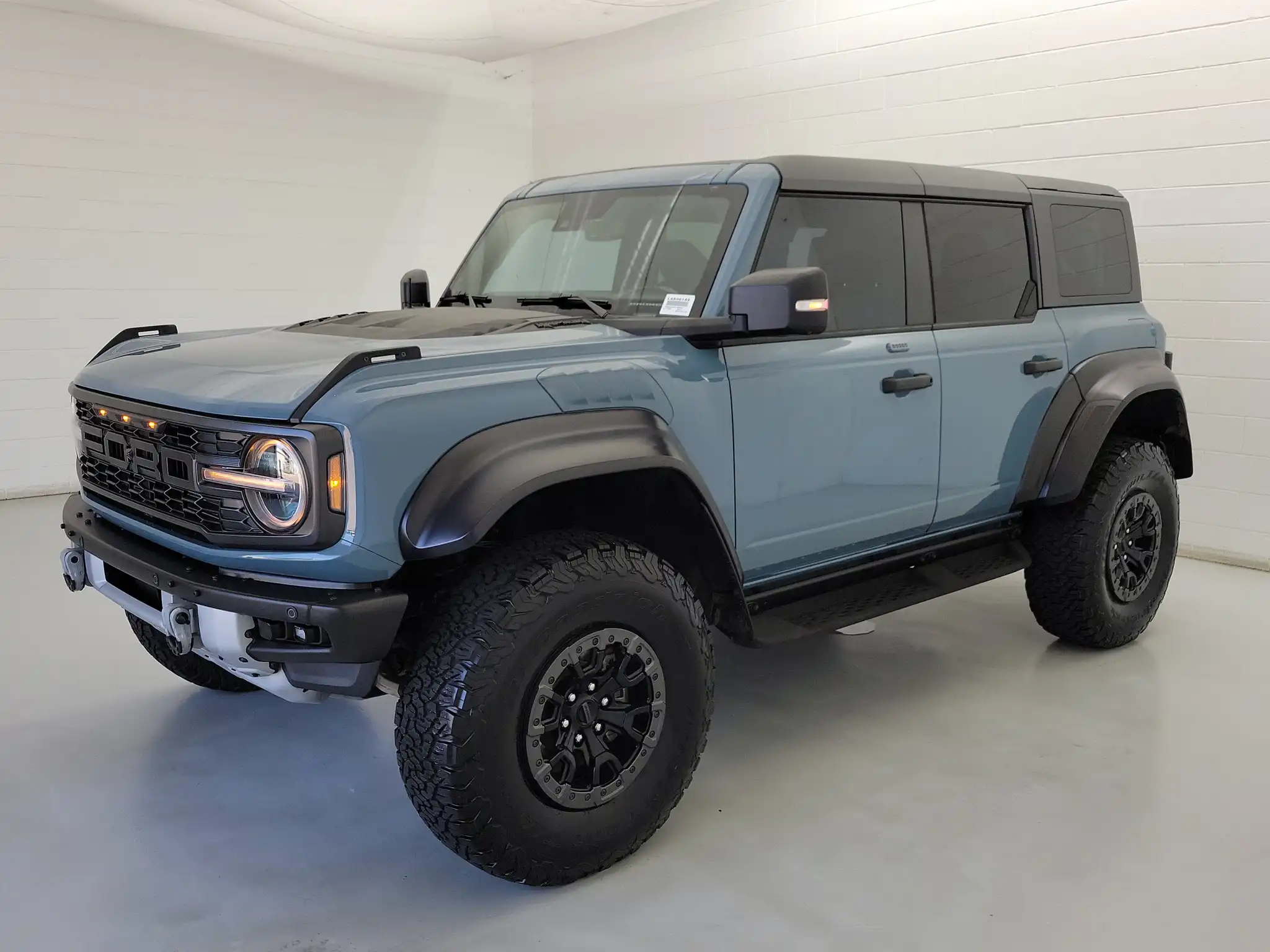 2023 Ford Bronco Raptor 4WD's photo
