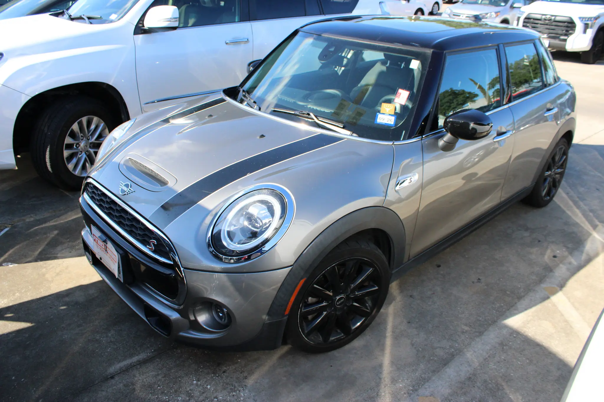 2020 MINI Hardtop Cooper S photo 4