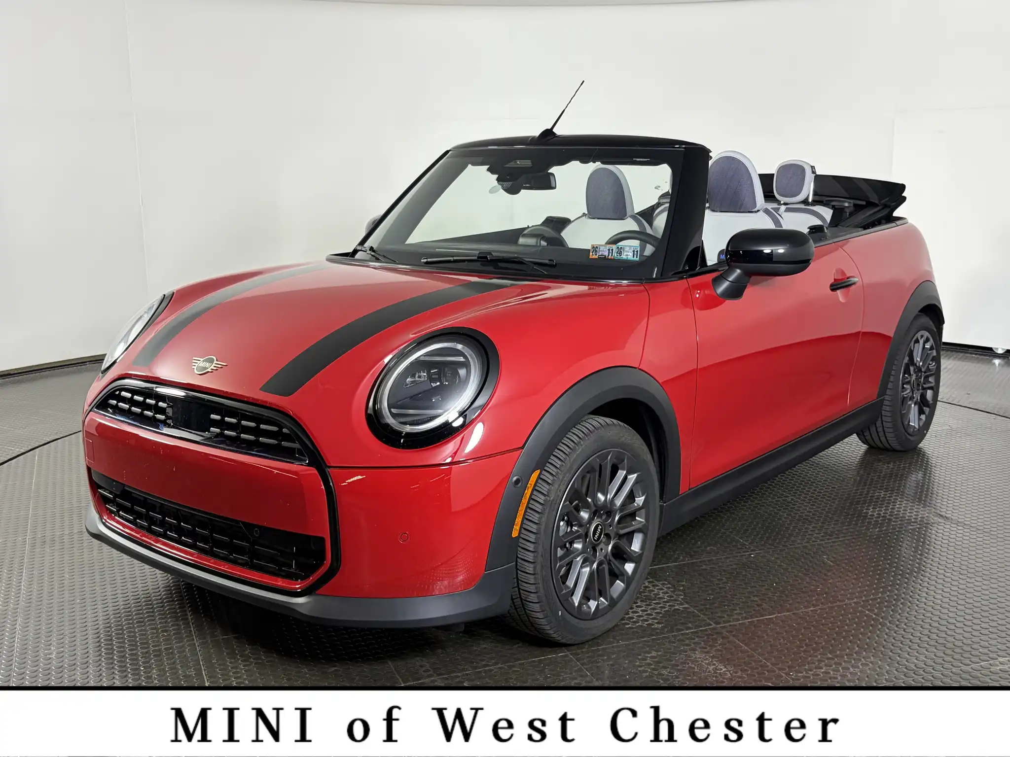 2026 MINI Convertible Cooper Signature's photo