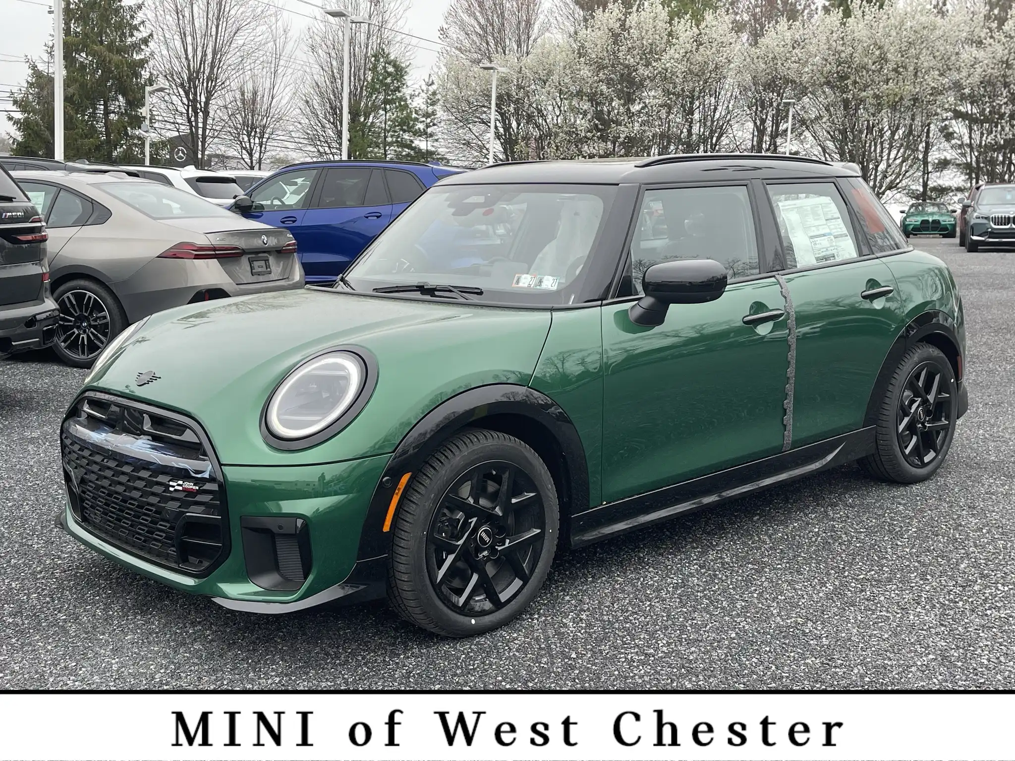 2026 MINI Hardtop Cooper S's photo