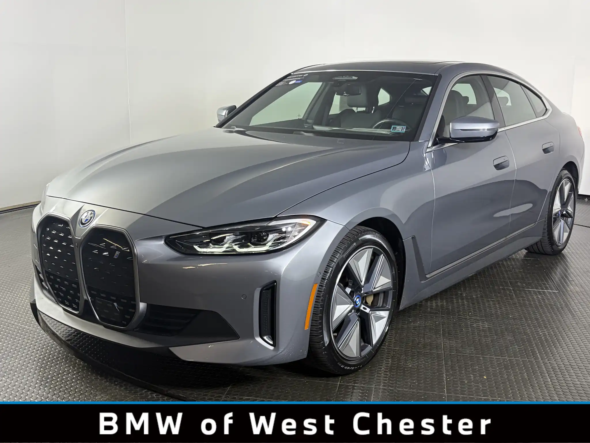 2024 BMW i4 eDrive40's photo