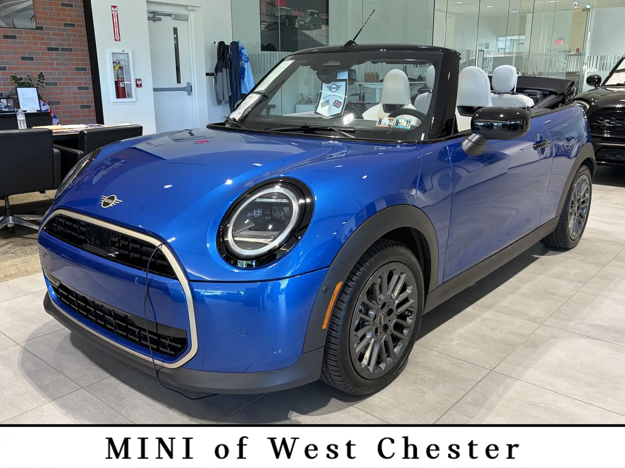 2026 MINI Convertible Cooper Signature's photo