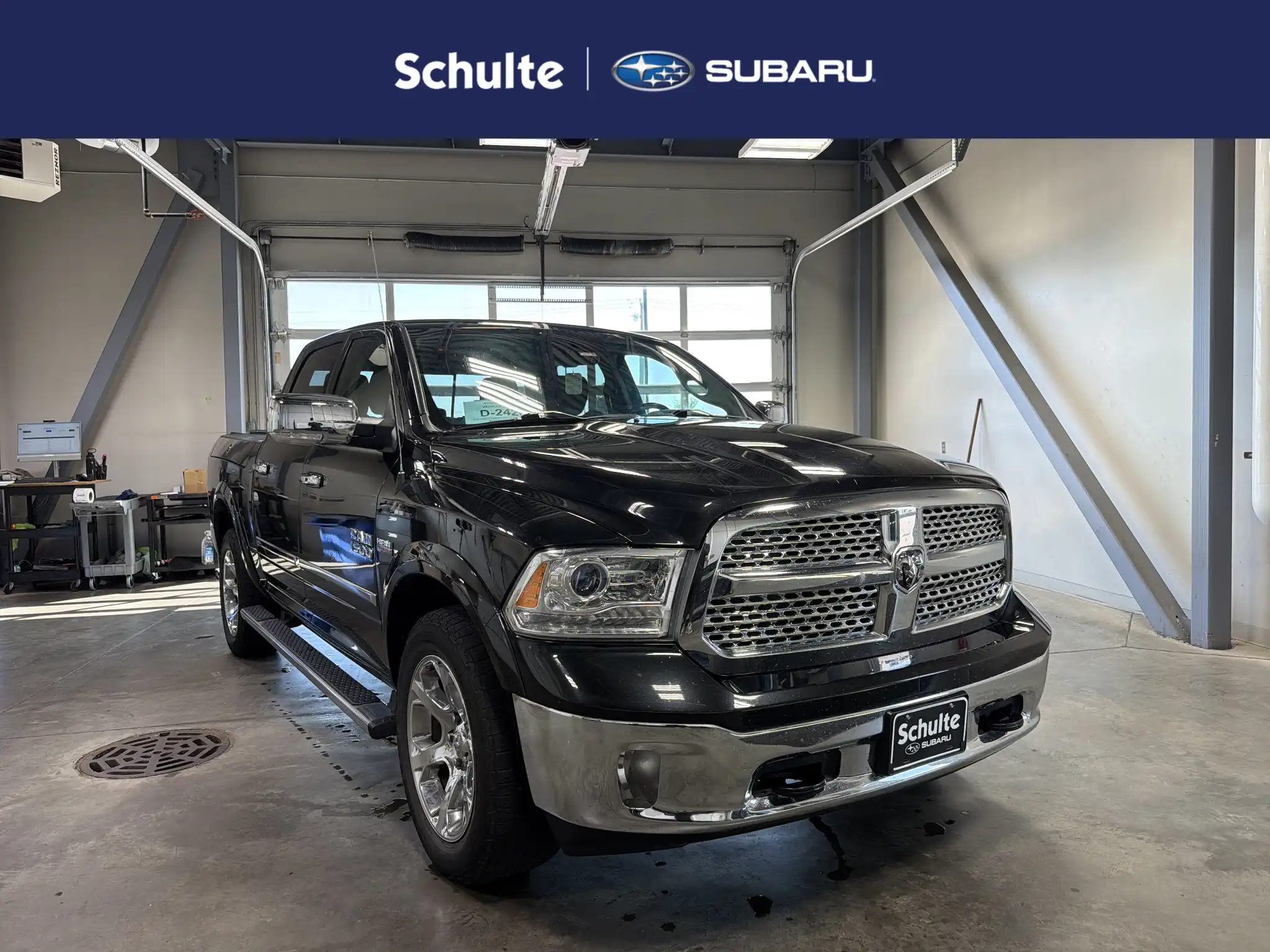 2018 RAM 1500 Laramie 4WD Crew Cab 5'7's photo