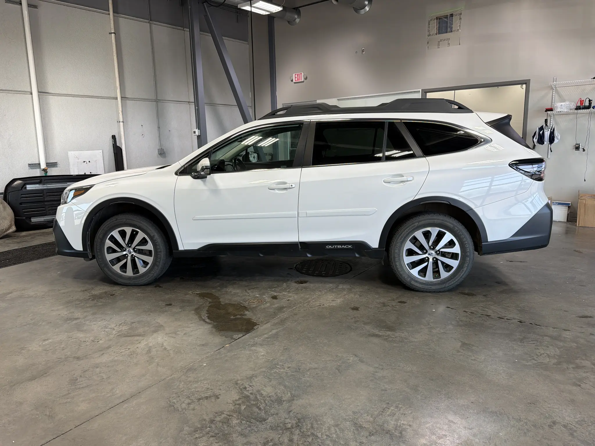 2021 Subaru Outback Premium photo 4