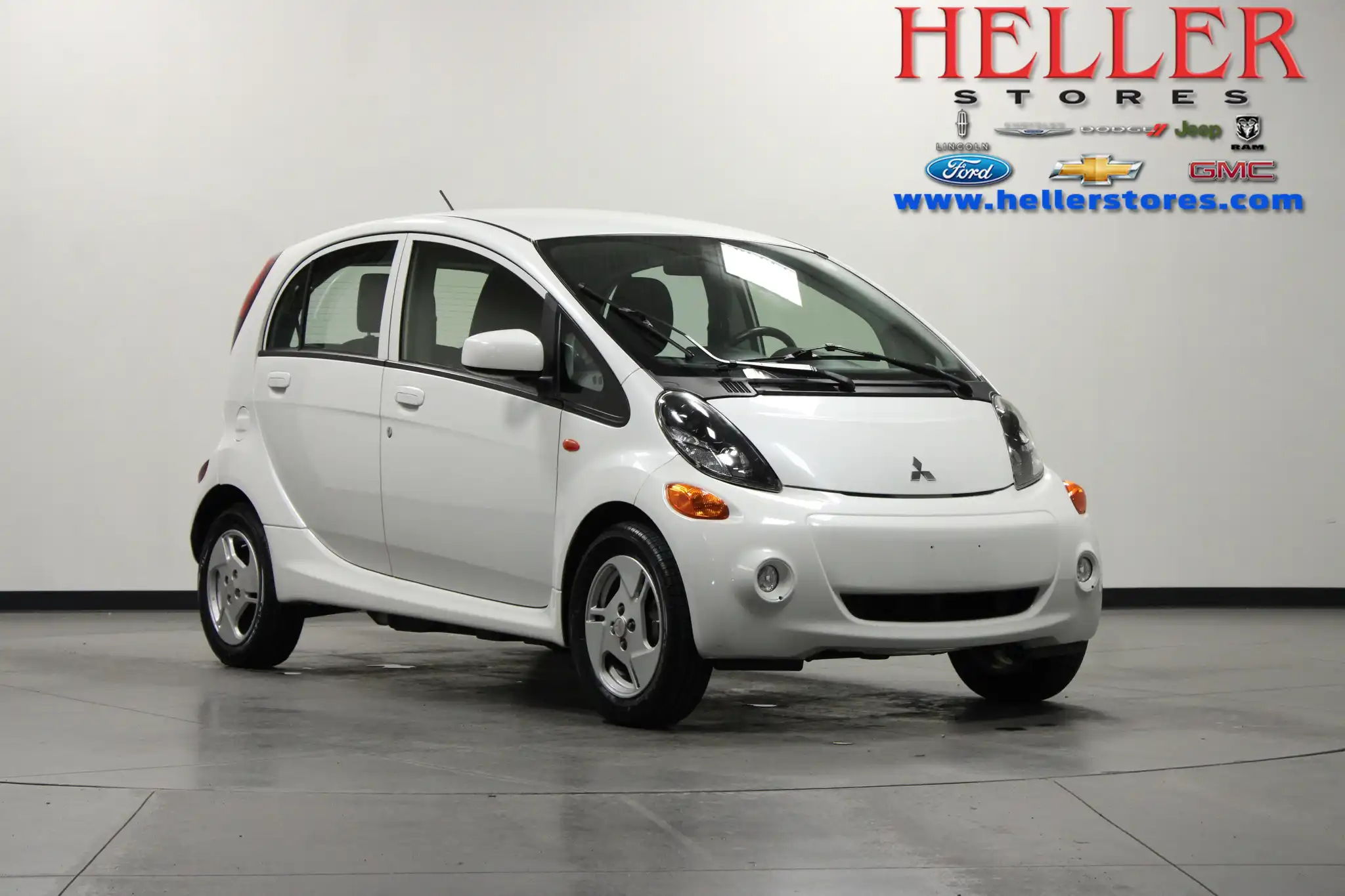 2012 Mitsubishi i-MiEV ES's photo
