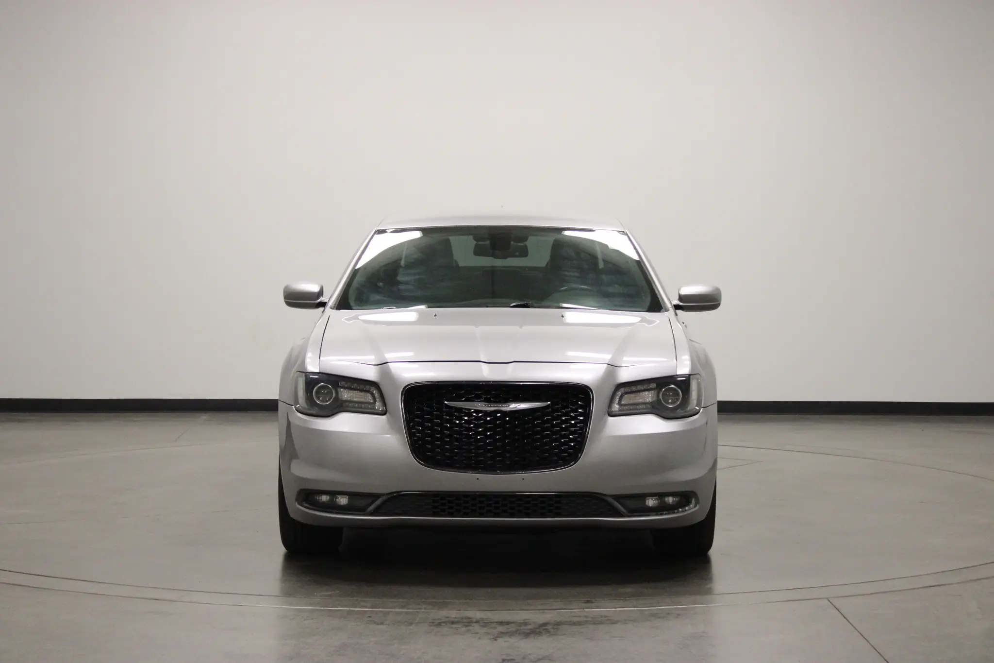 2016 Chrysler 300 S AWD photo 3