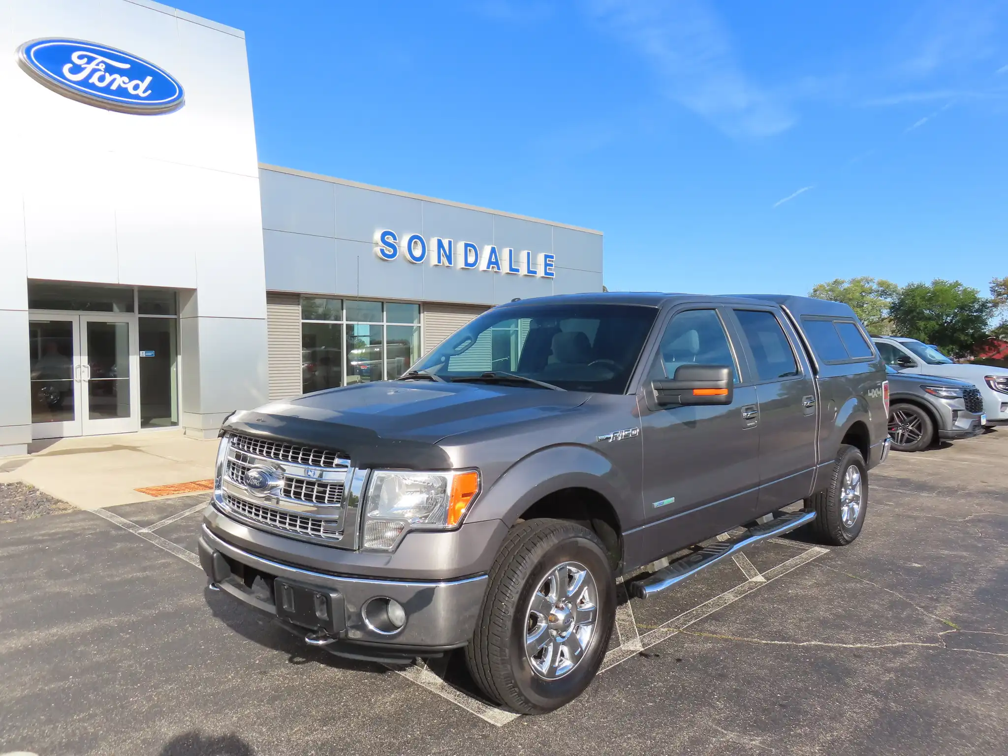 2013 Ford F-150 XLT 4WD SuperCrew 145 in's photo