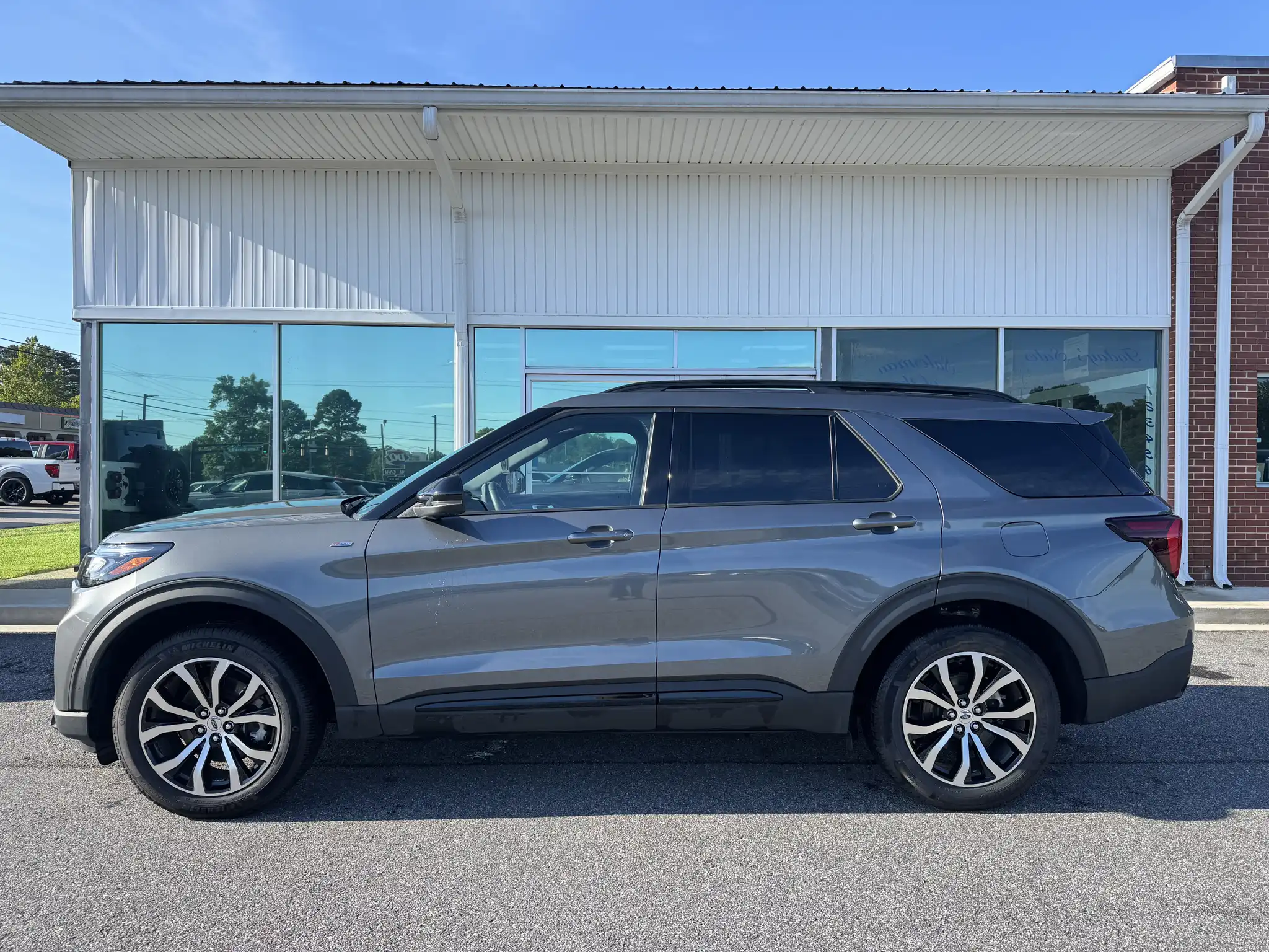 2026 Ford Explorer ST-LINE 4WD's photo