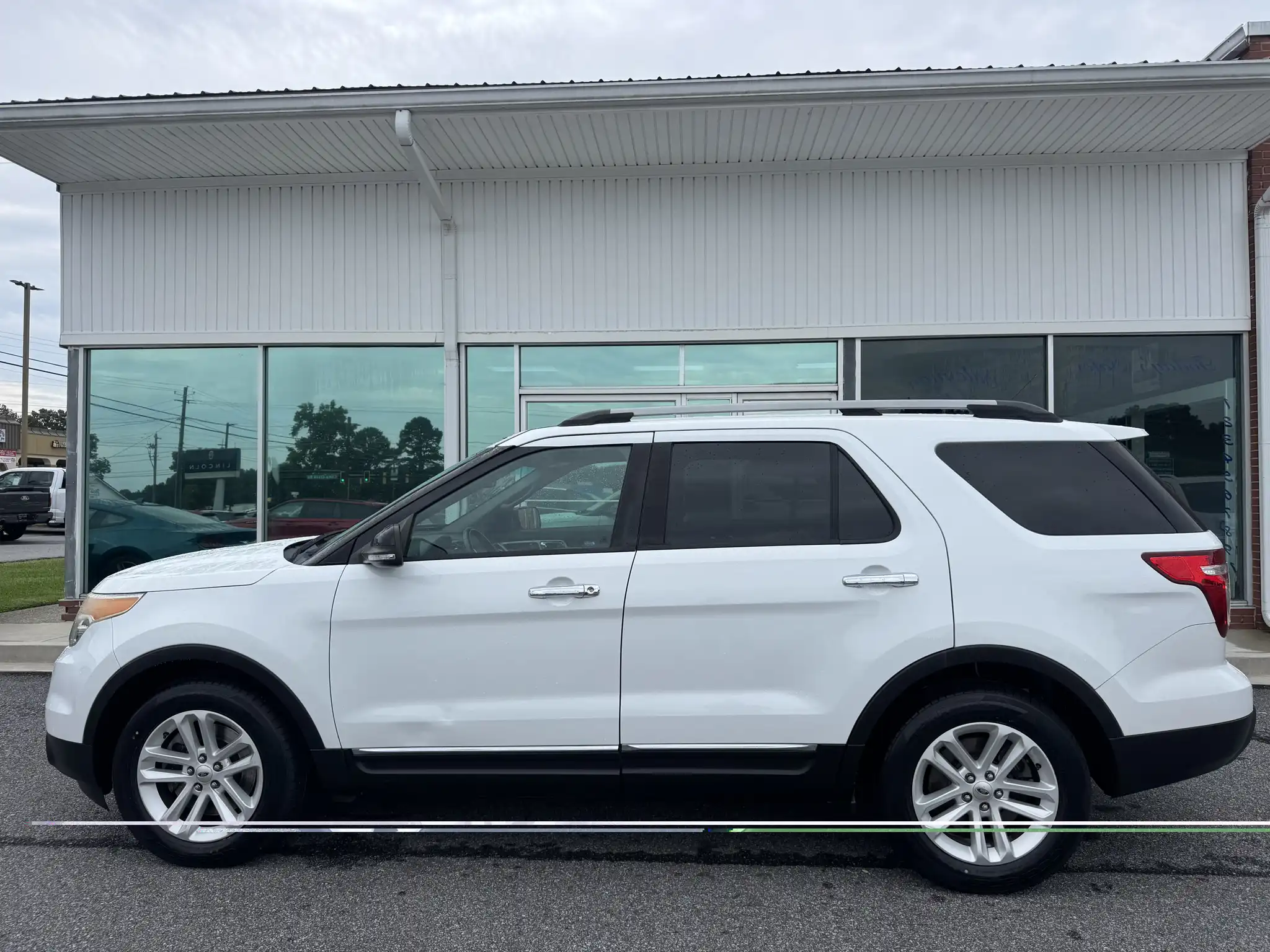 2015 Ford Explorer XLT's photo
