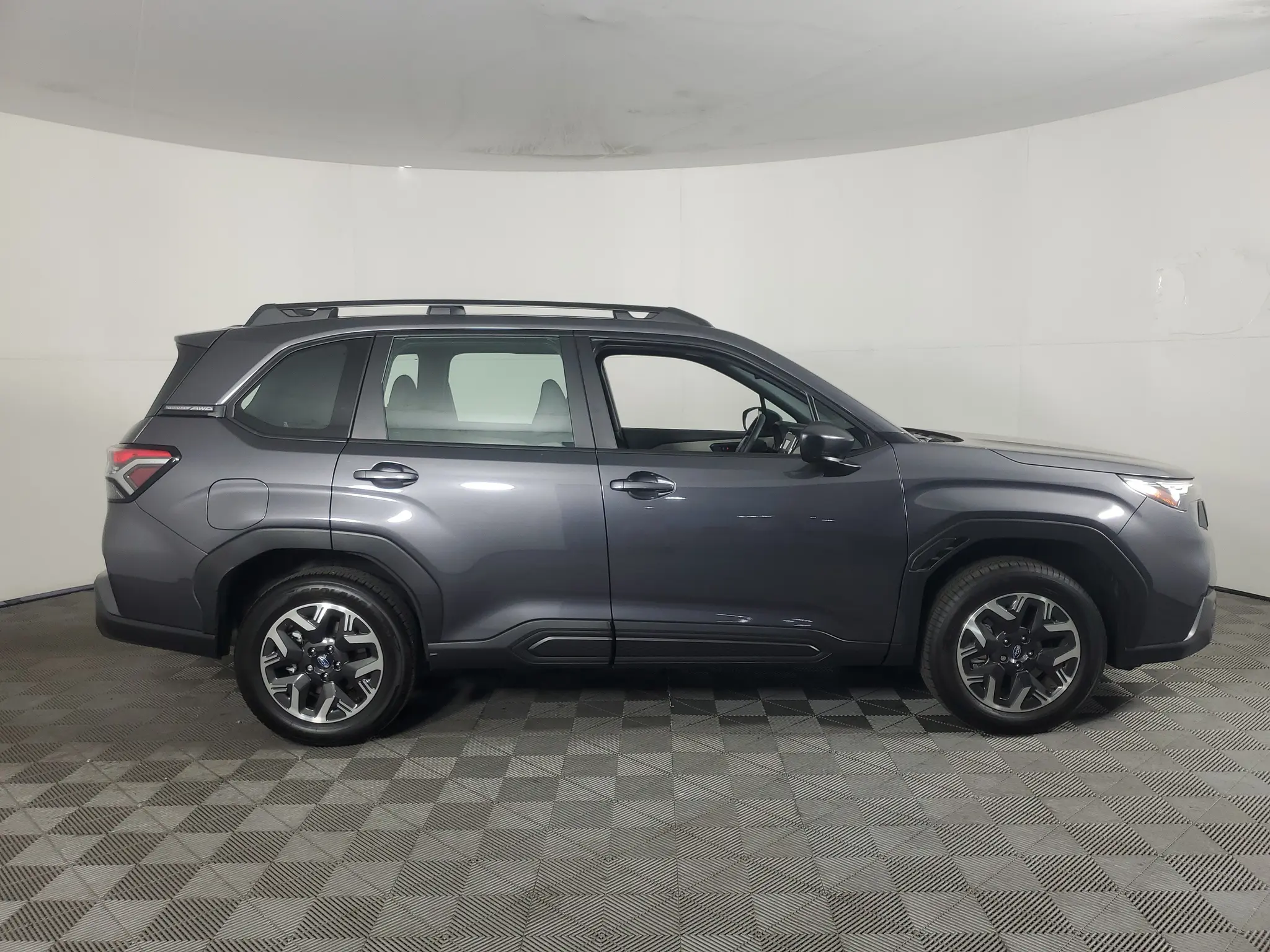 2026 Subaru Forester Base photo 3