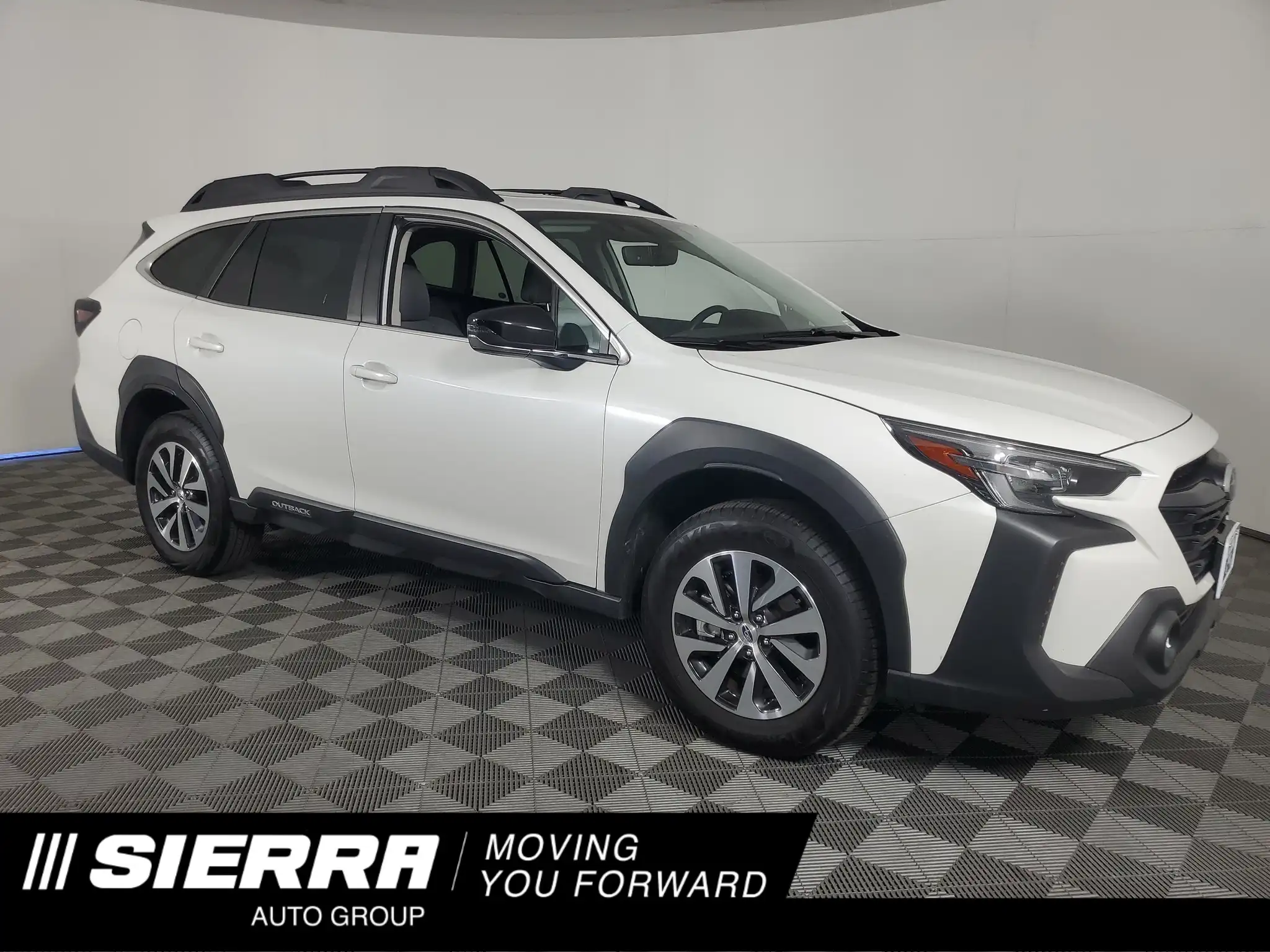 2025 Subaru Outback Premium's photo