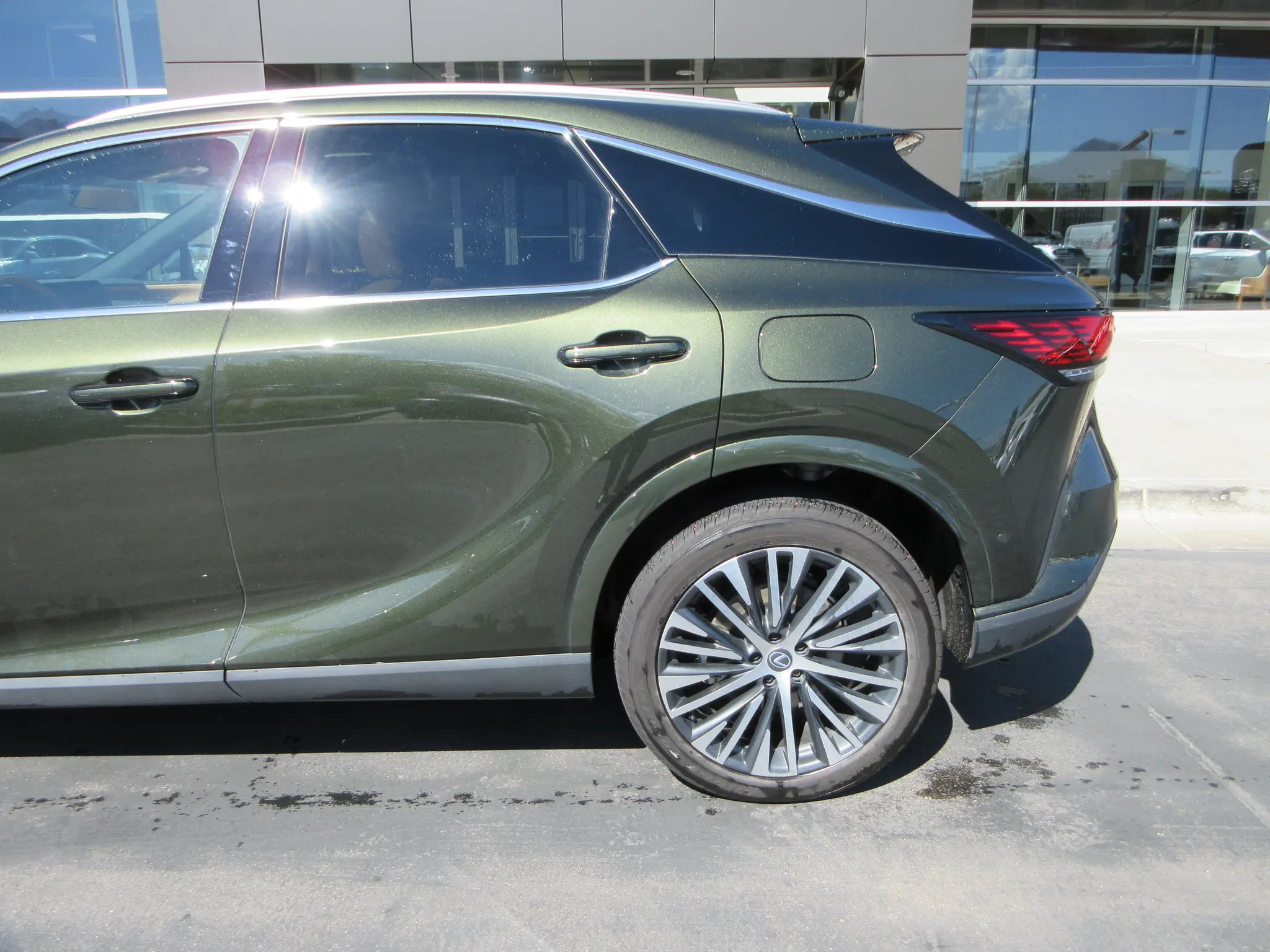 2024 Lexus RX 350 350 Premium Plus AWD photo 4