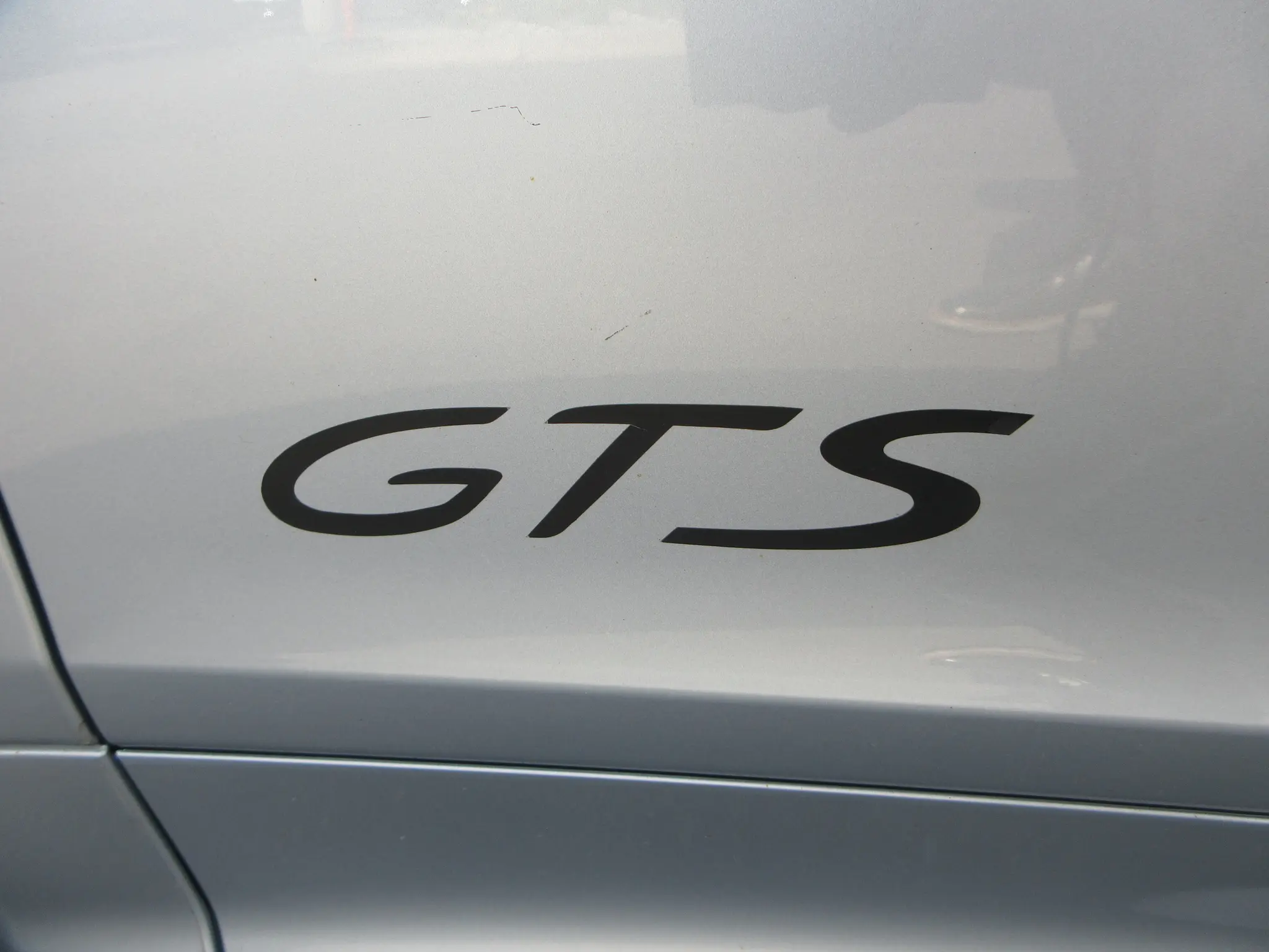 2021 Porsche Cayenne GTS photo 3