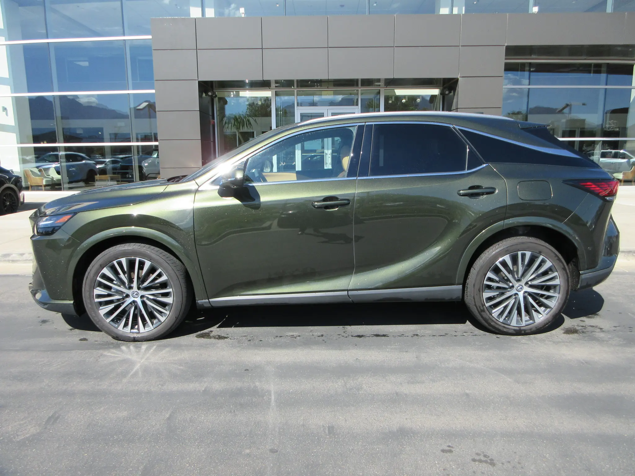 2024 Lexus RX 350 350 Premium Plus AWD photo 3