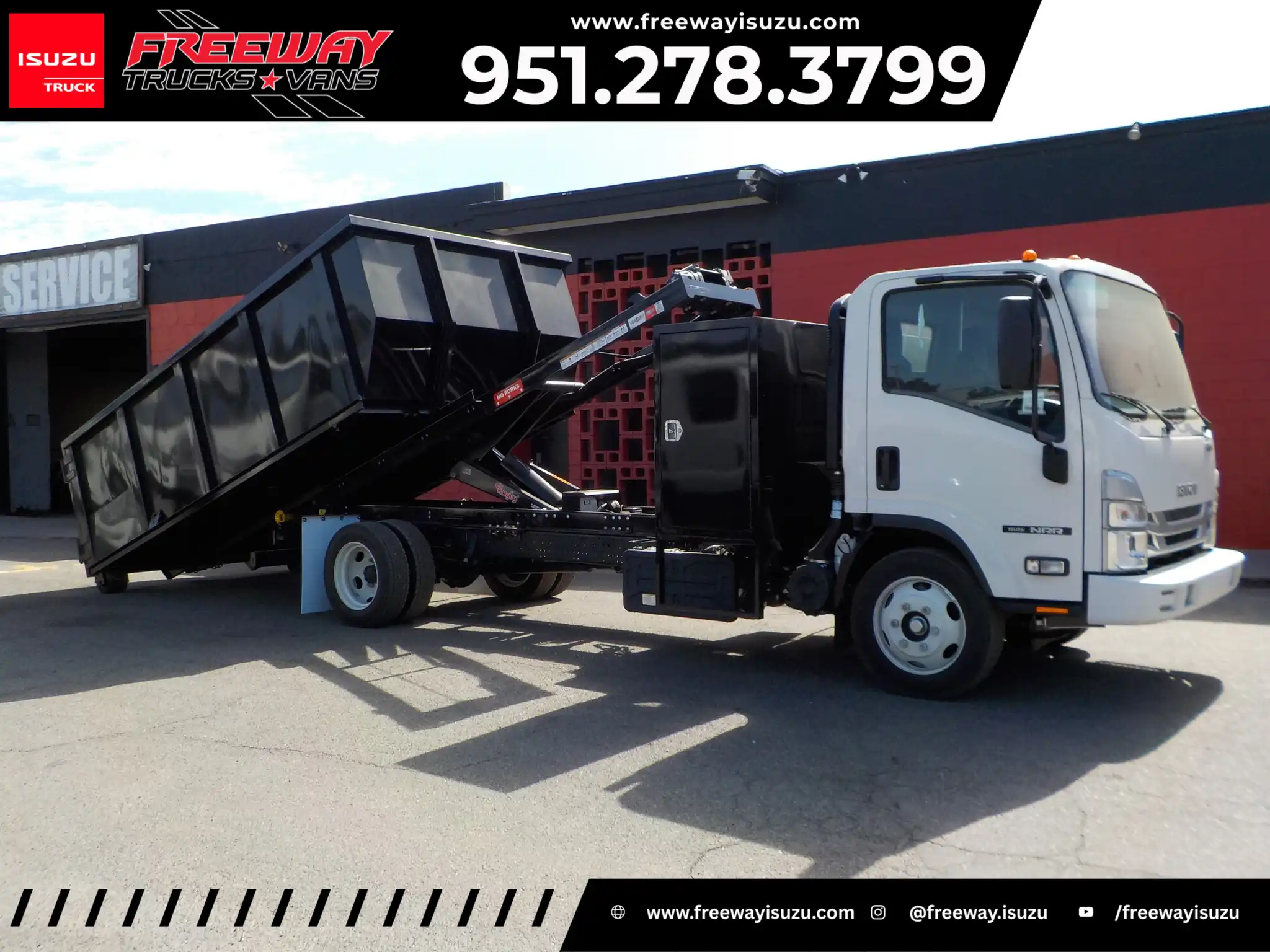 2024 Isuzu NRR's photo