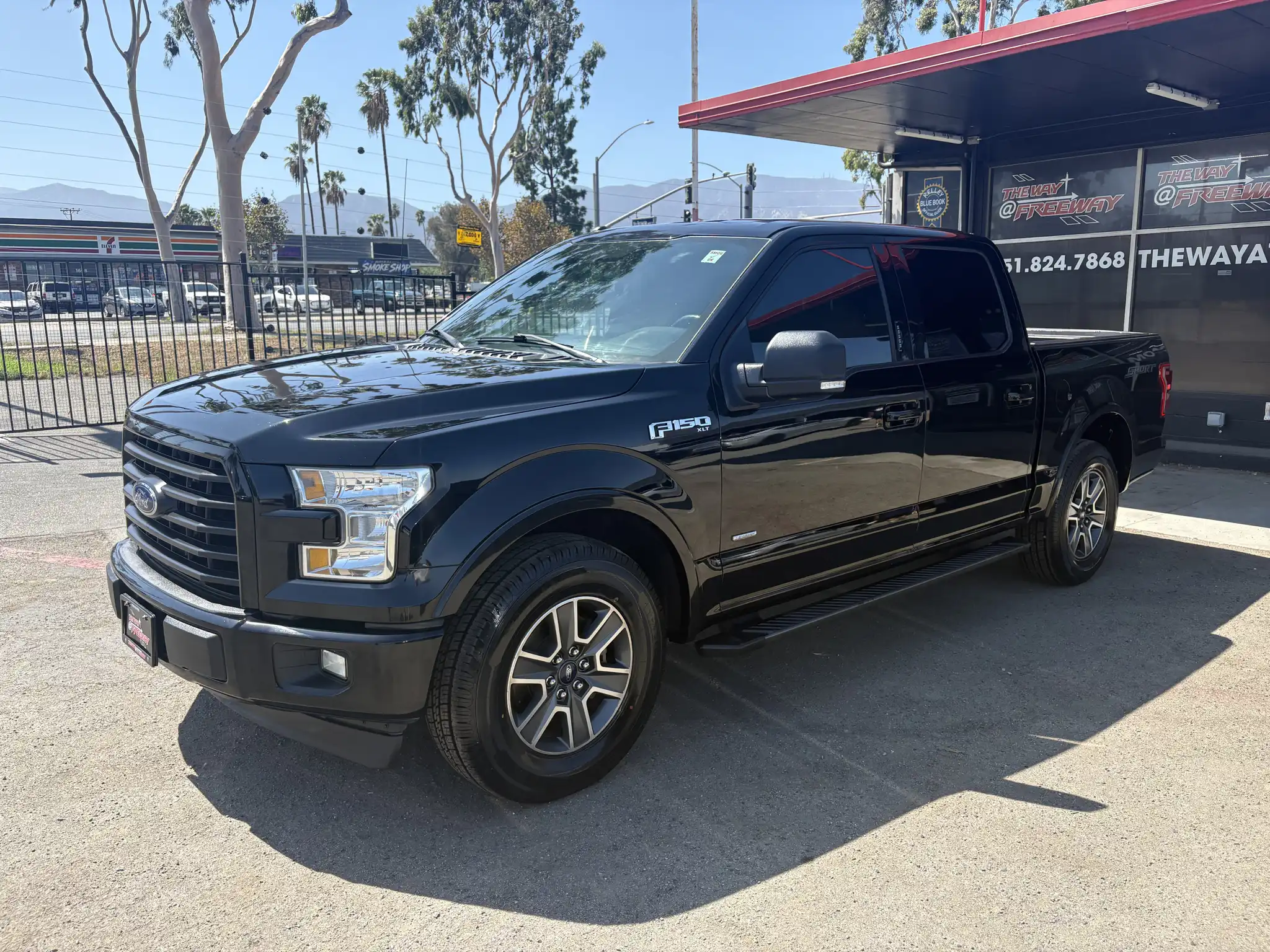 2017 Ford F-150 XLT SuperCrew 5-1/2' Box's photo