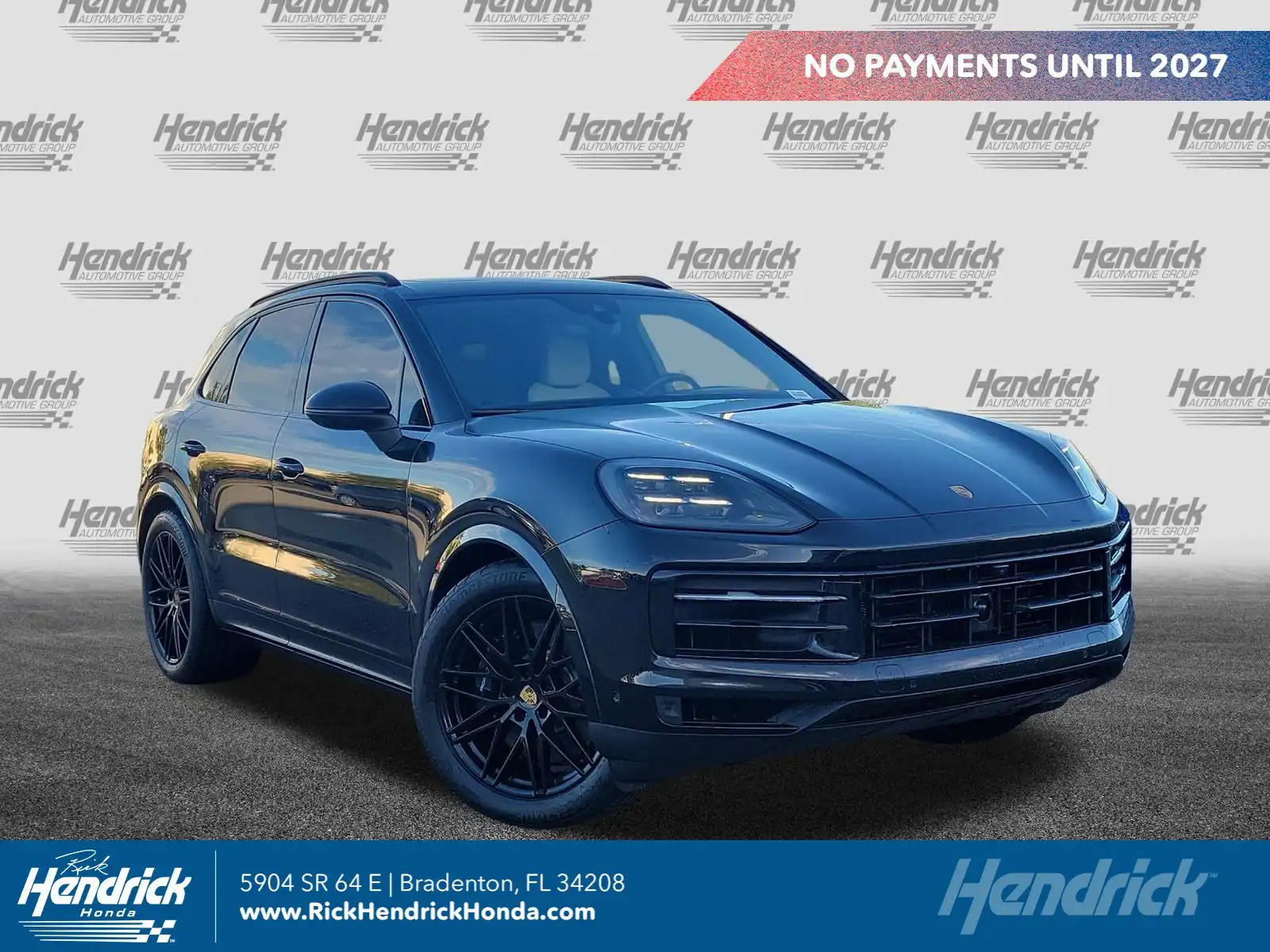 2024 Porsche Cayenne S's photo