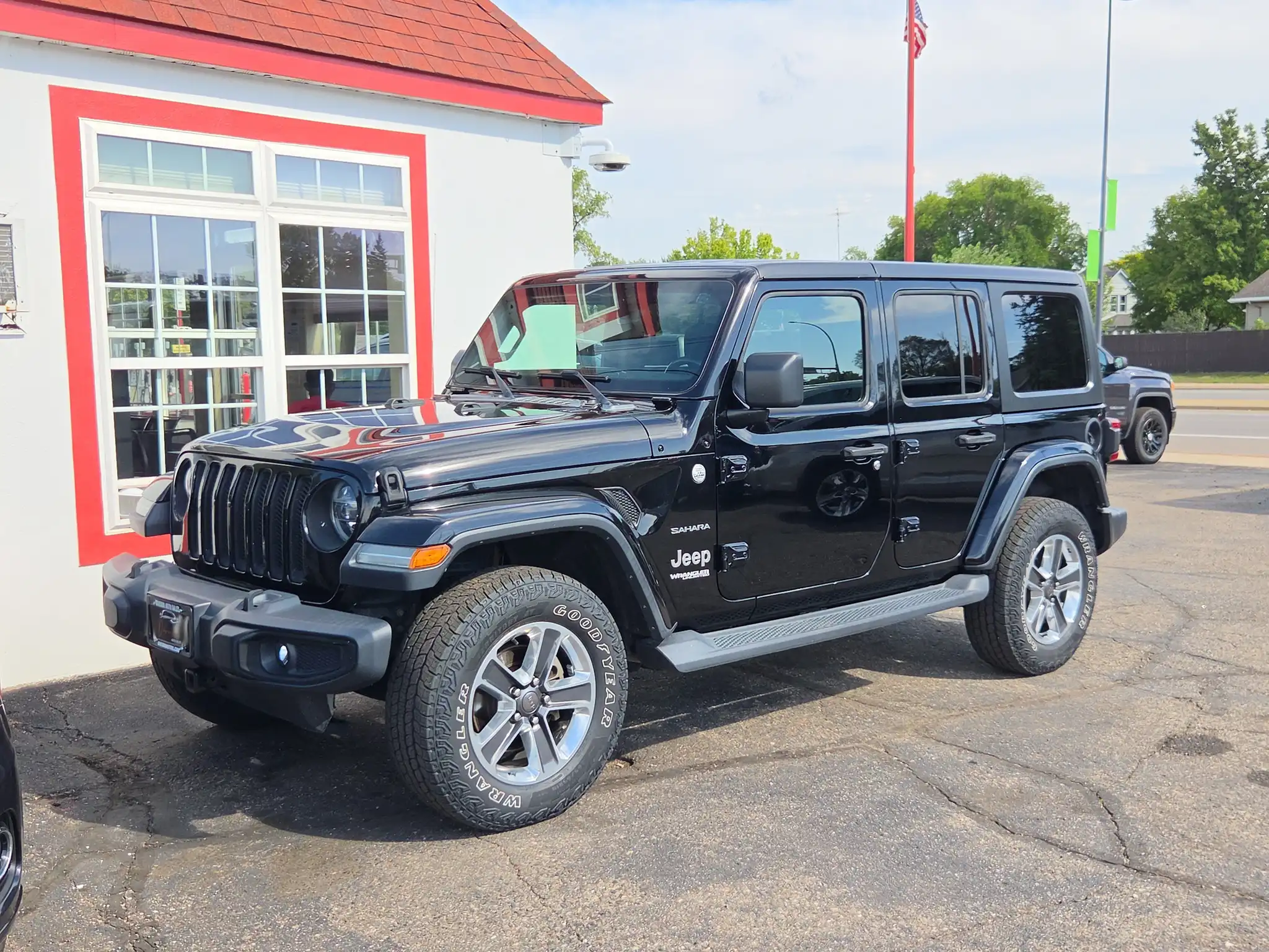 2018 Jeep Wrangler Sahara's photo