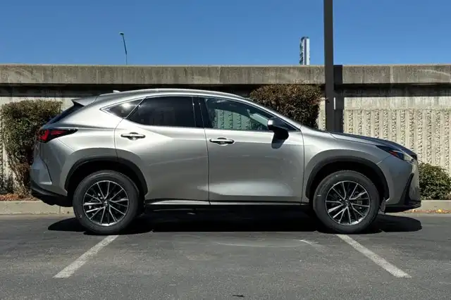 2024 Lexus NX 350h 350h Premium AWD's photo