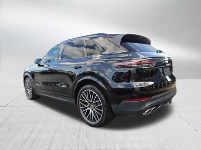 2020 Porsche Cayenne S photo 4