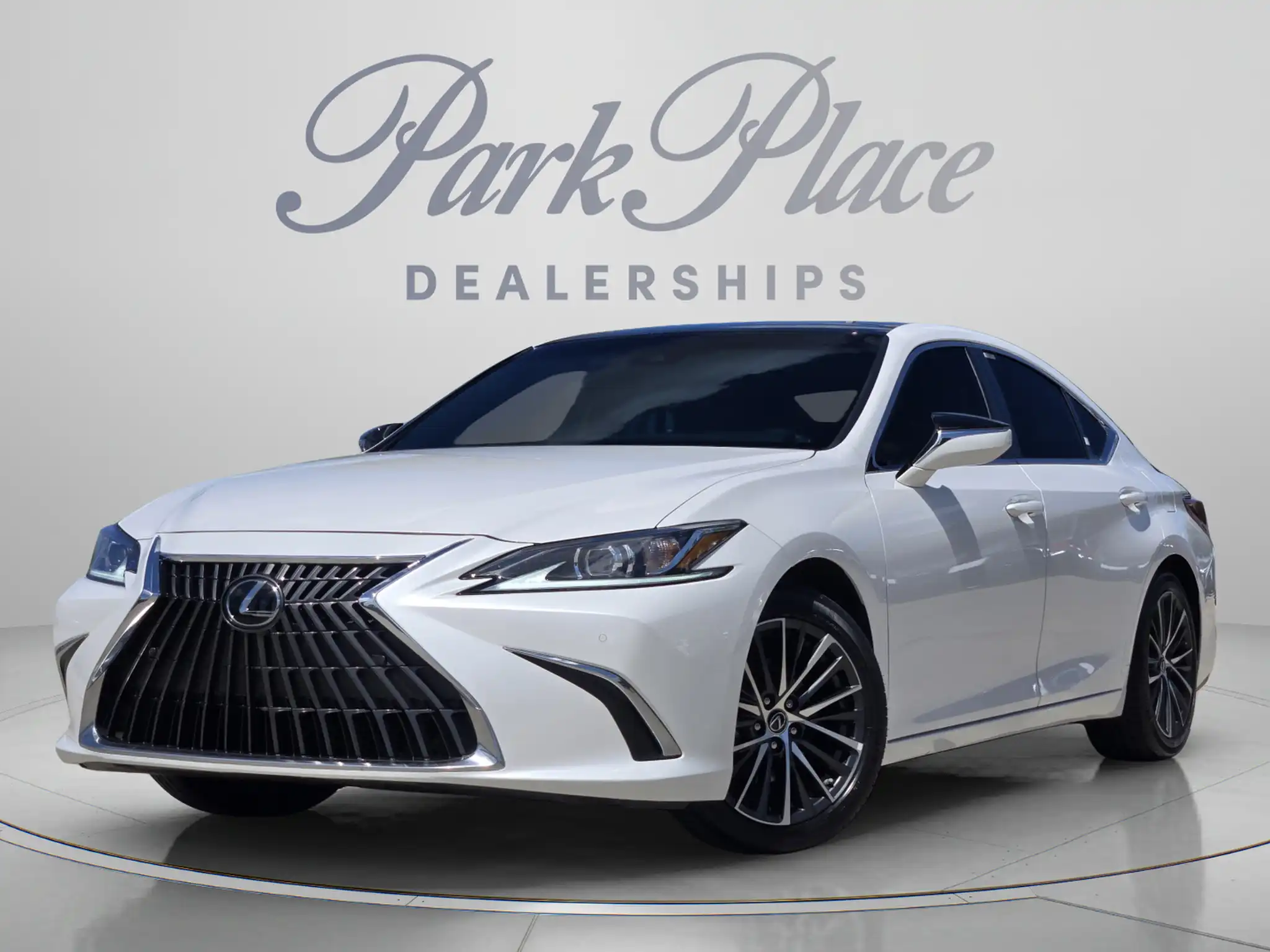 2025 Lexus ES 350 350's photo