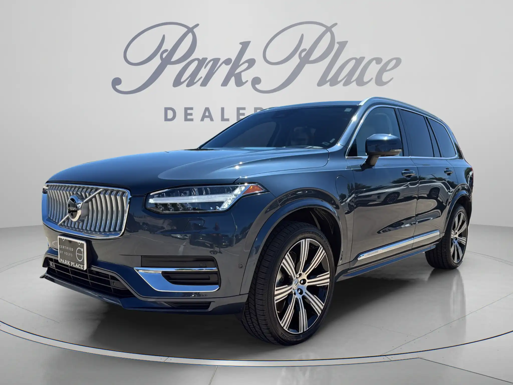 2024 Volvo XC90 T8 Recharge Ultimate 6-Seater AWD's photo